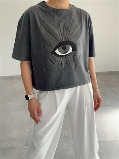 Yıkamalı Göz Baskılı Tişört