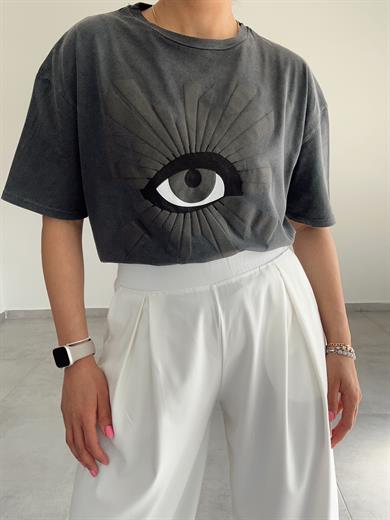 Yıkamalı Göz Baskılı Tişört