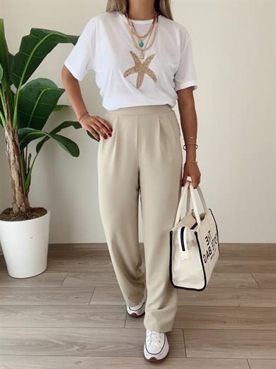 Yıldız Detaylı Ekru Tişört