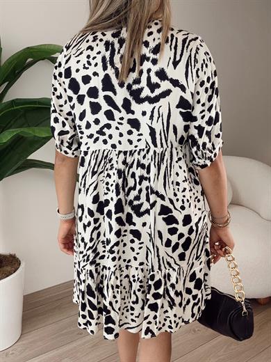 Zebra Desenli Önden Düğmeli Saten Elbise