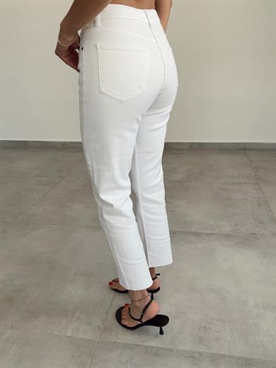 Zra Beyaz Boyfit Kesik Paça