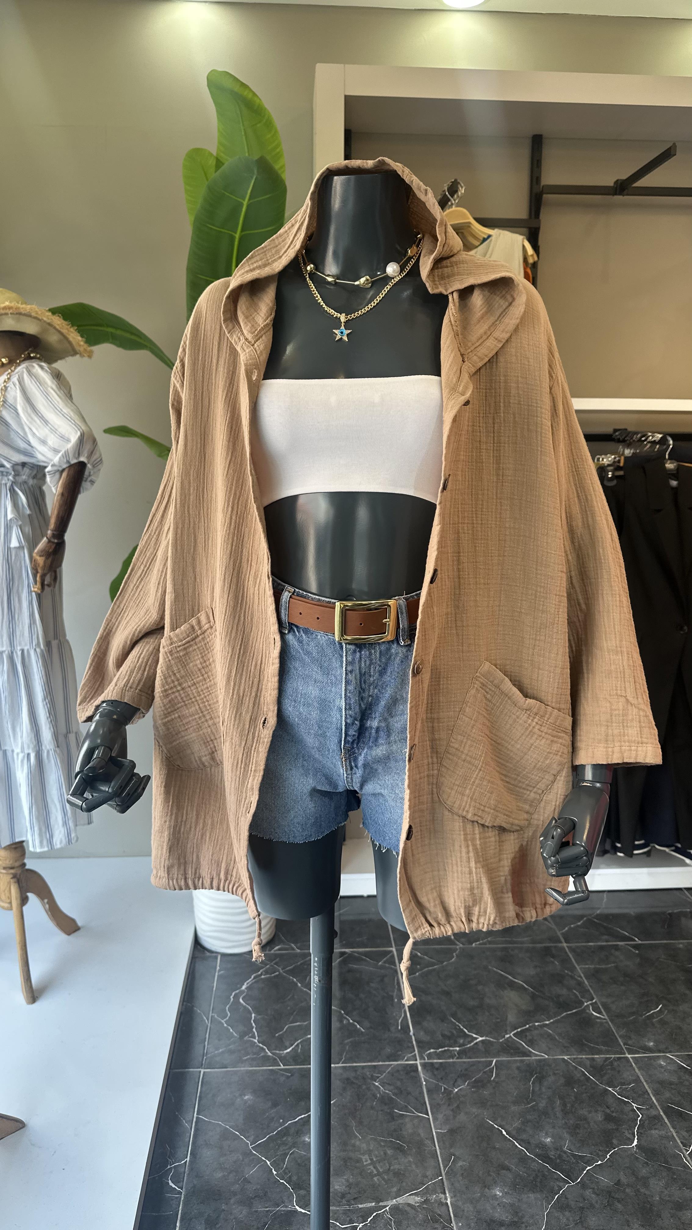 Açık Kahve Cepli Kapşonlu Müslin Gömlek