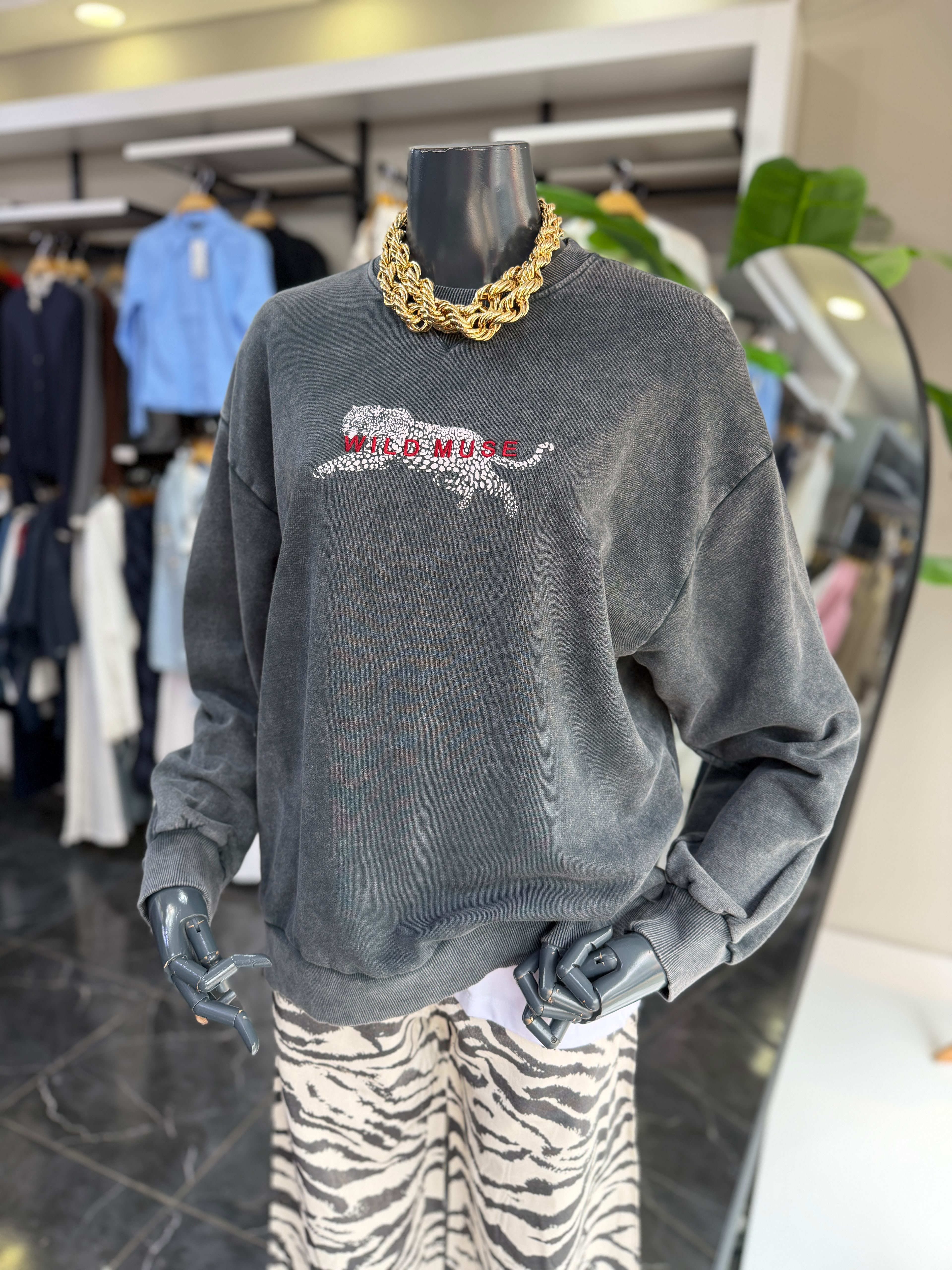 Antrasit Wild Muse Nakışlı Sweat