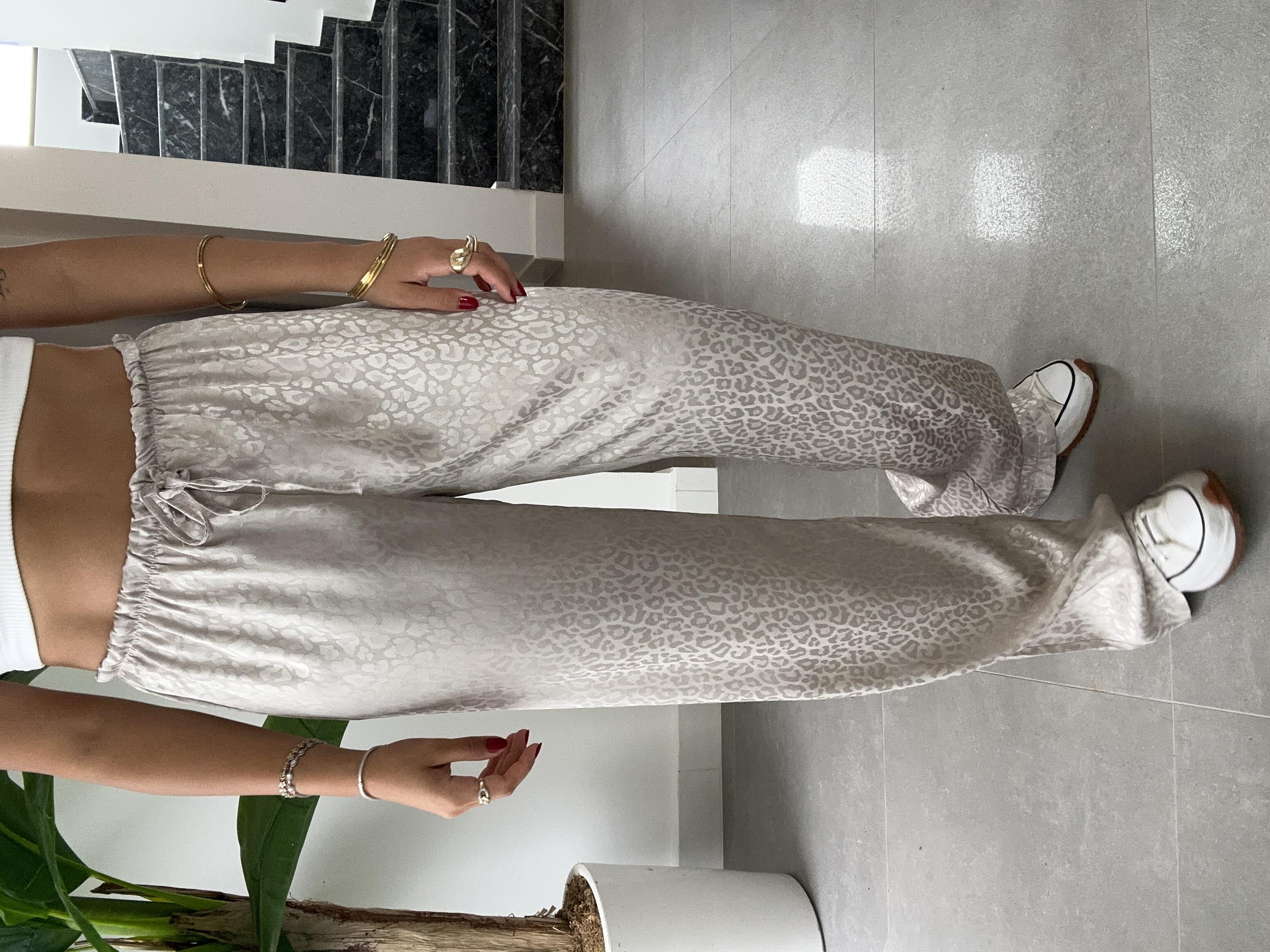 Bej Jakarlı Bol Paça Pantolon