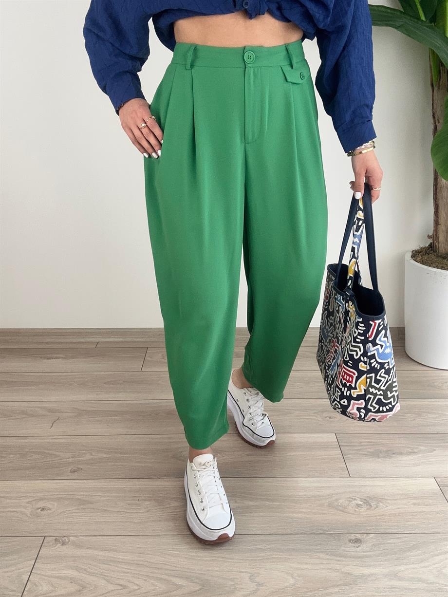Benetton Paçaları Düğme Detaylı Pantolon