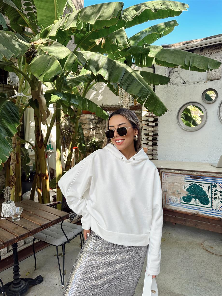 Beyaz Çıtçıt Detaylı Kapşonlu Sweatshirt