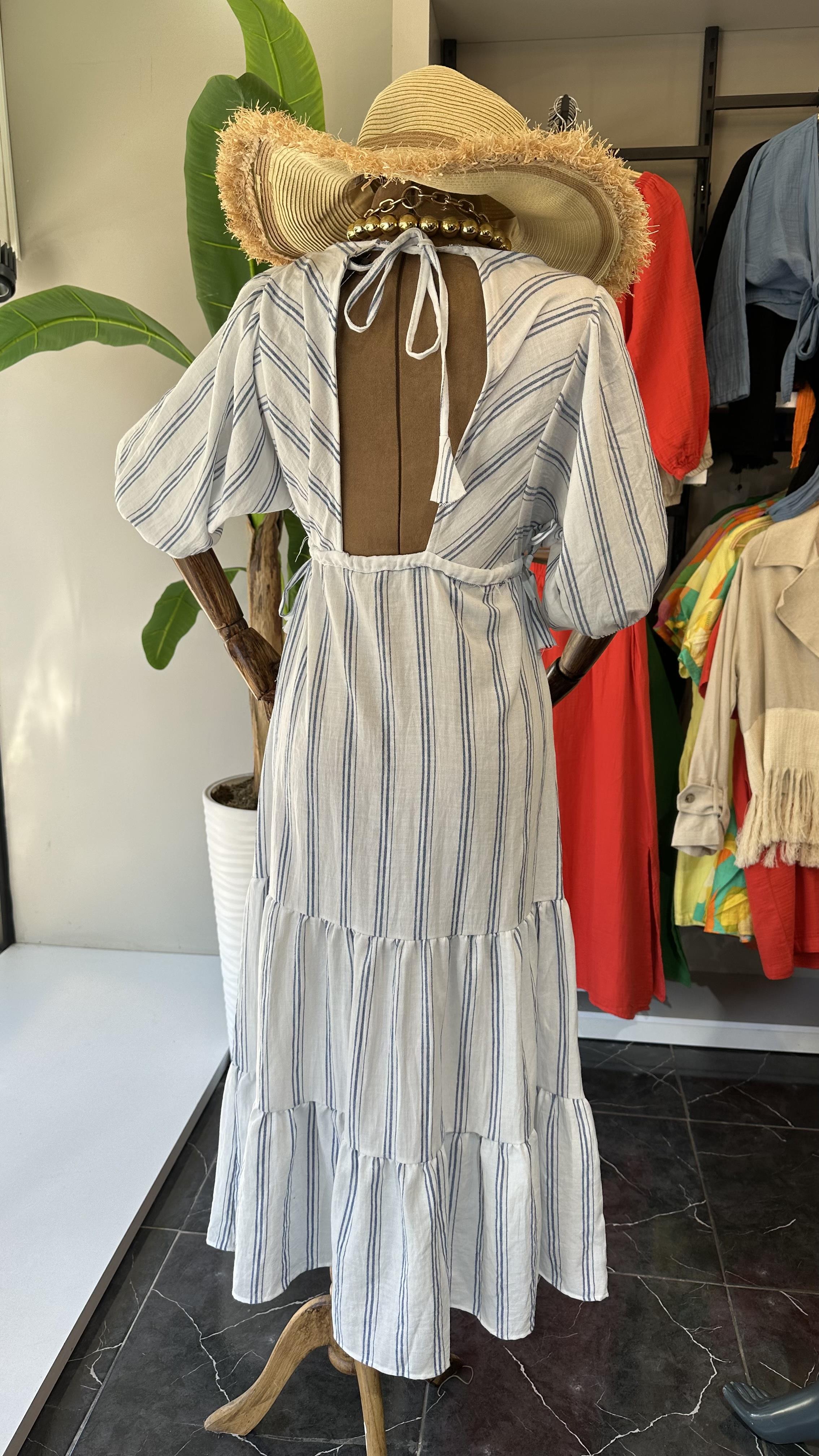 Beyaz-Mavi Çizgili Sırt Dekolteli Elbise