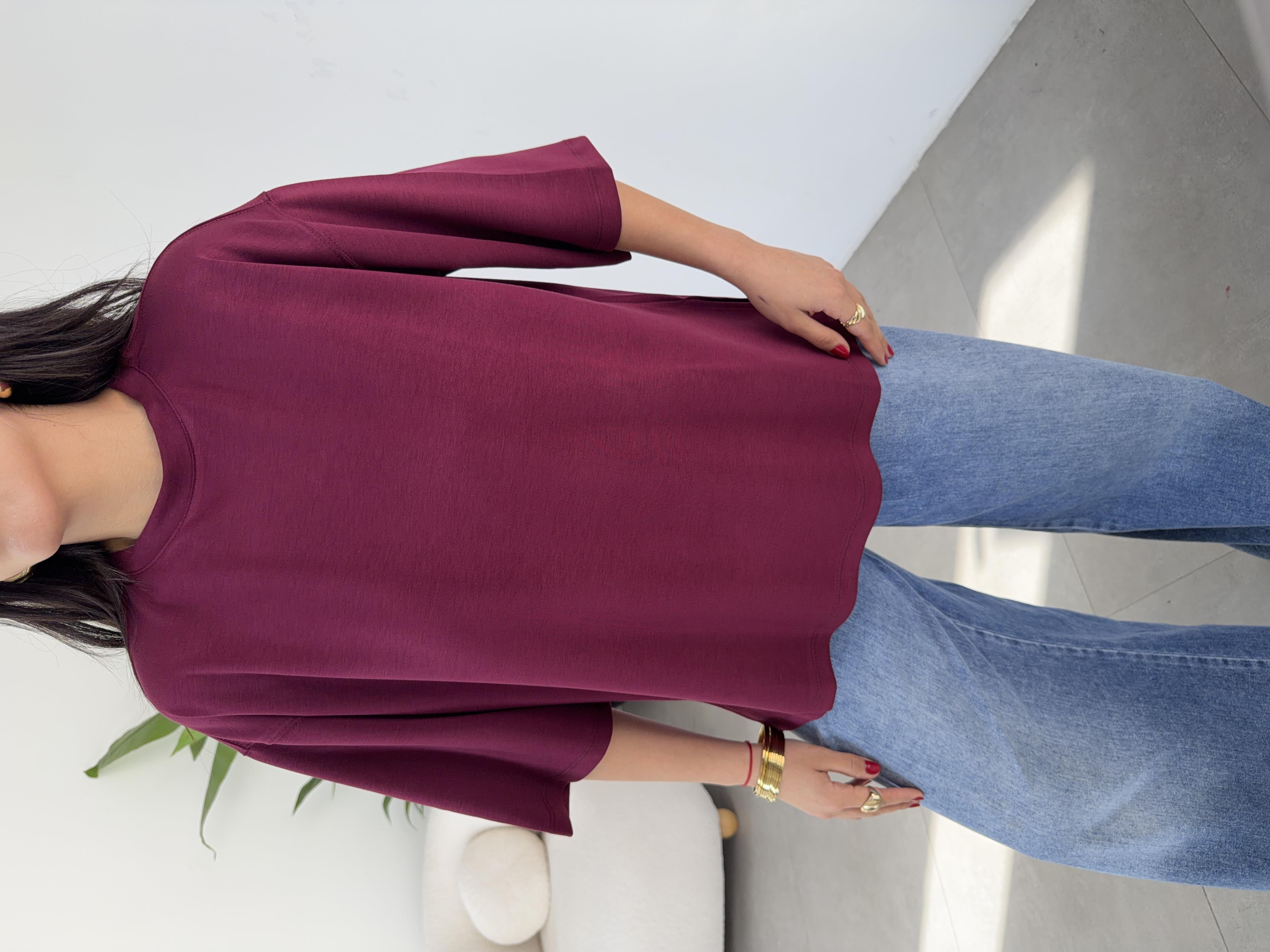 Bordo Yanları Yırtmaçlı Tişört