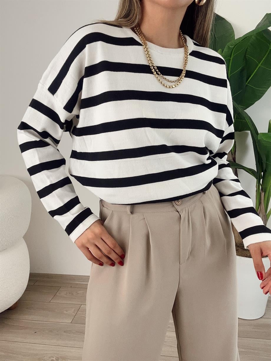 Çizgili Bisiklet Yaka Kazak