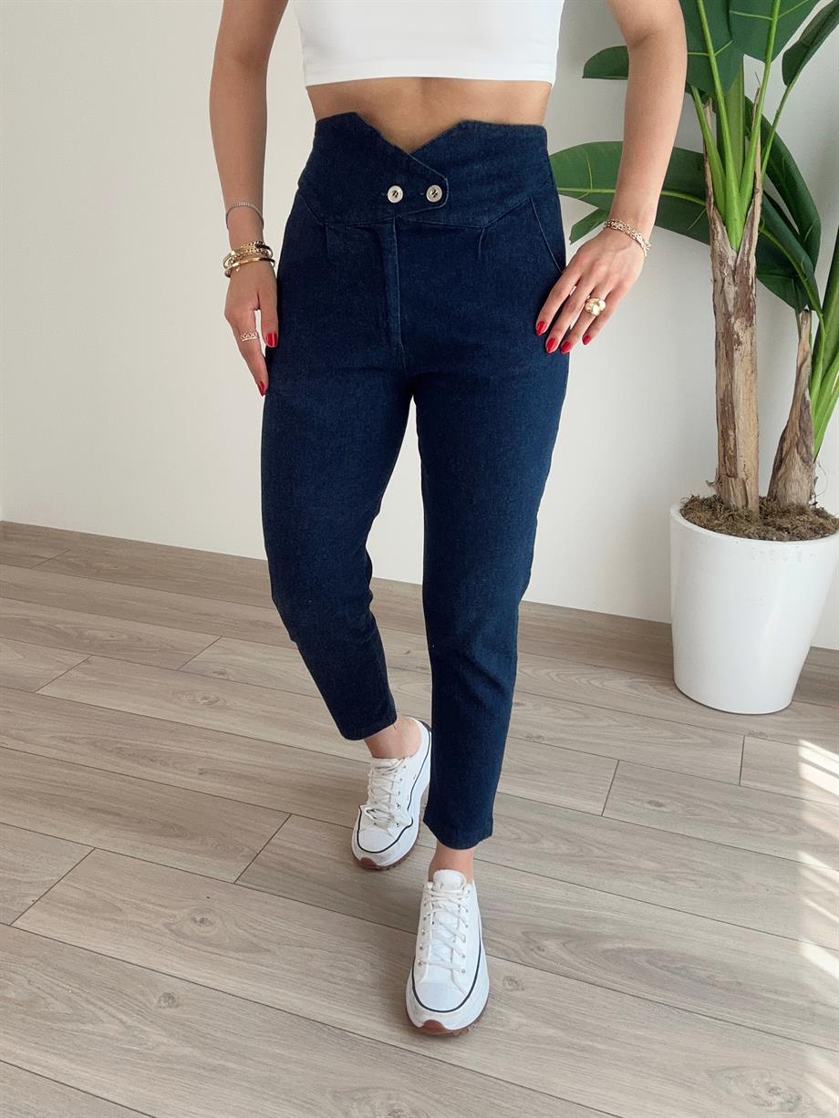 Düğme Detaylı Koyu Mavi Kot