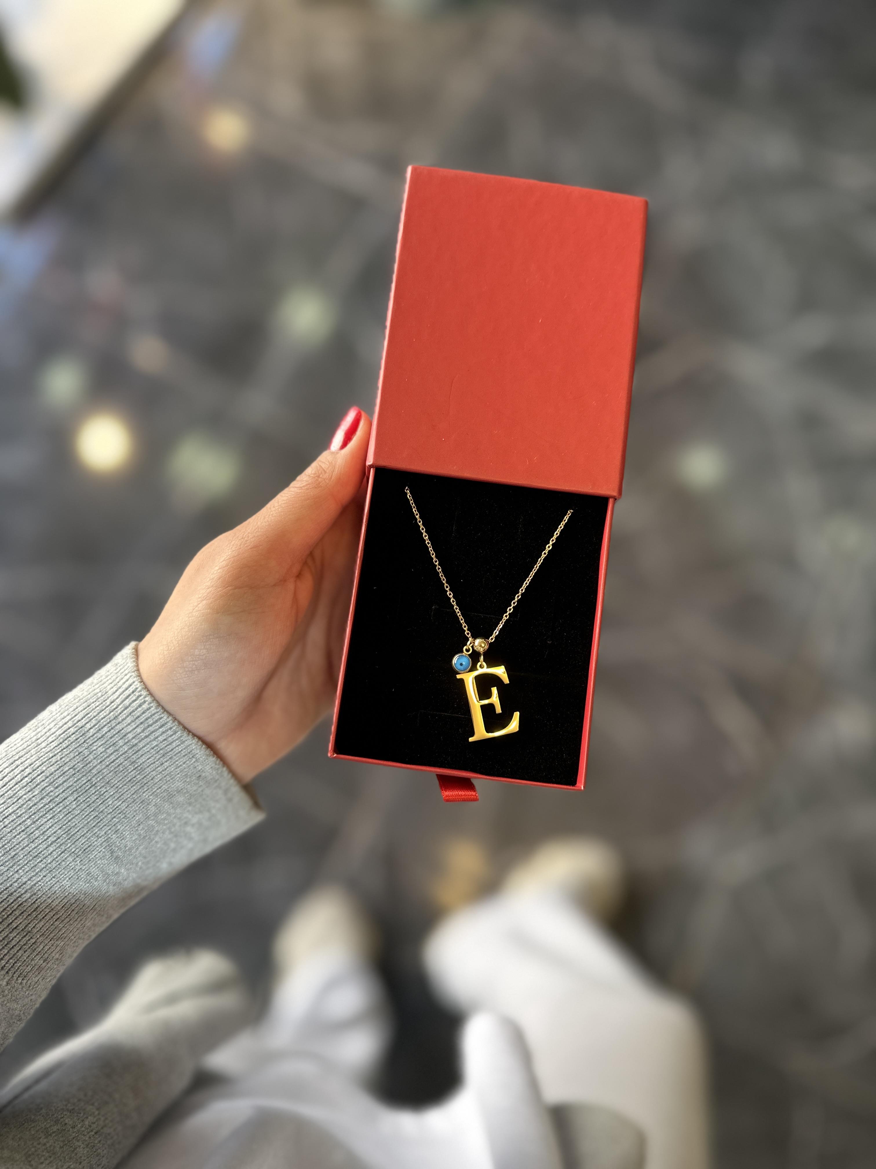 E Gold Nazar Boncuklu Harf Çelik Kolye