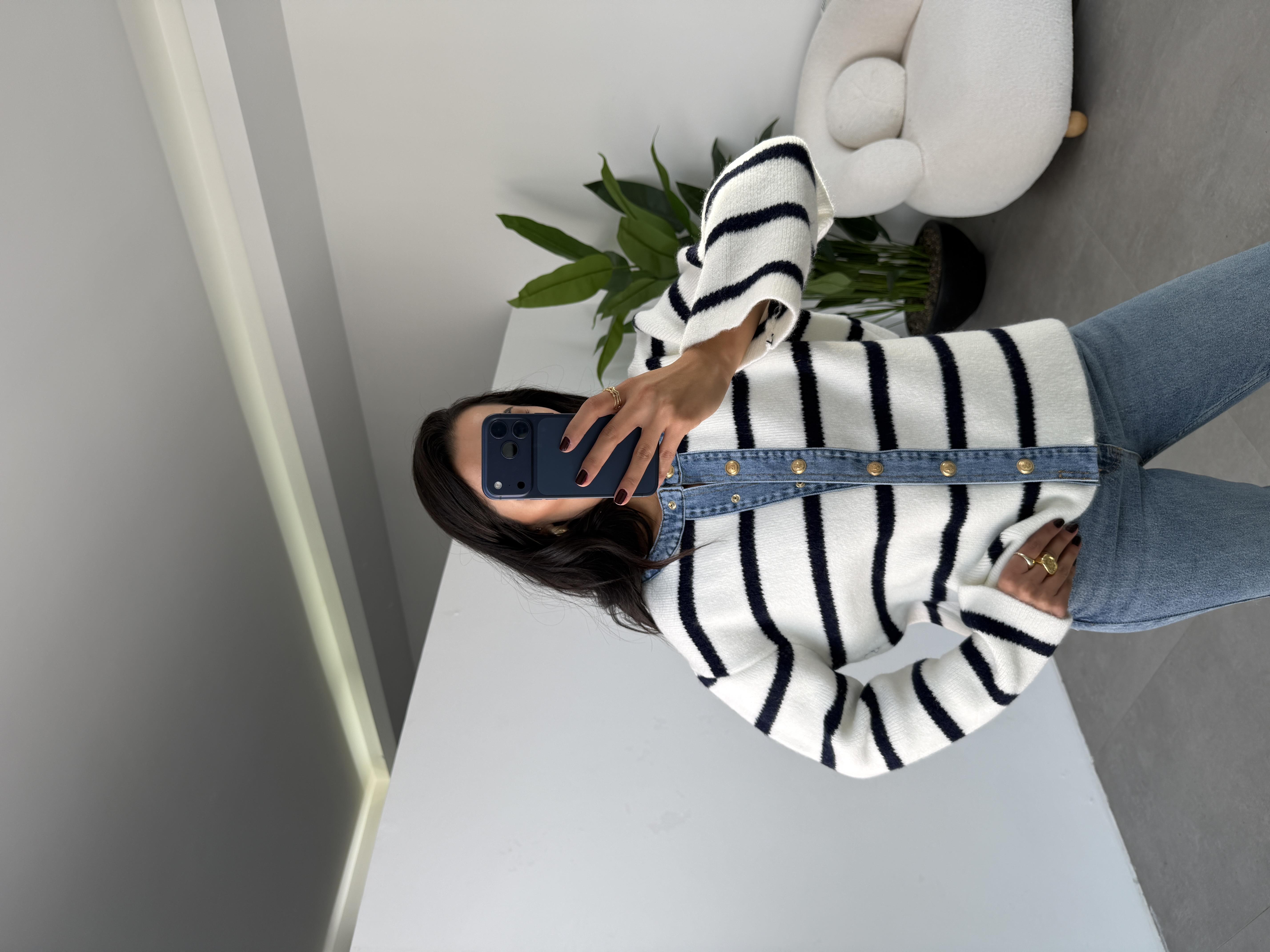 Ekru Çizgili Kotlu Triko Hırka