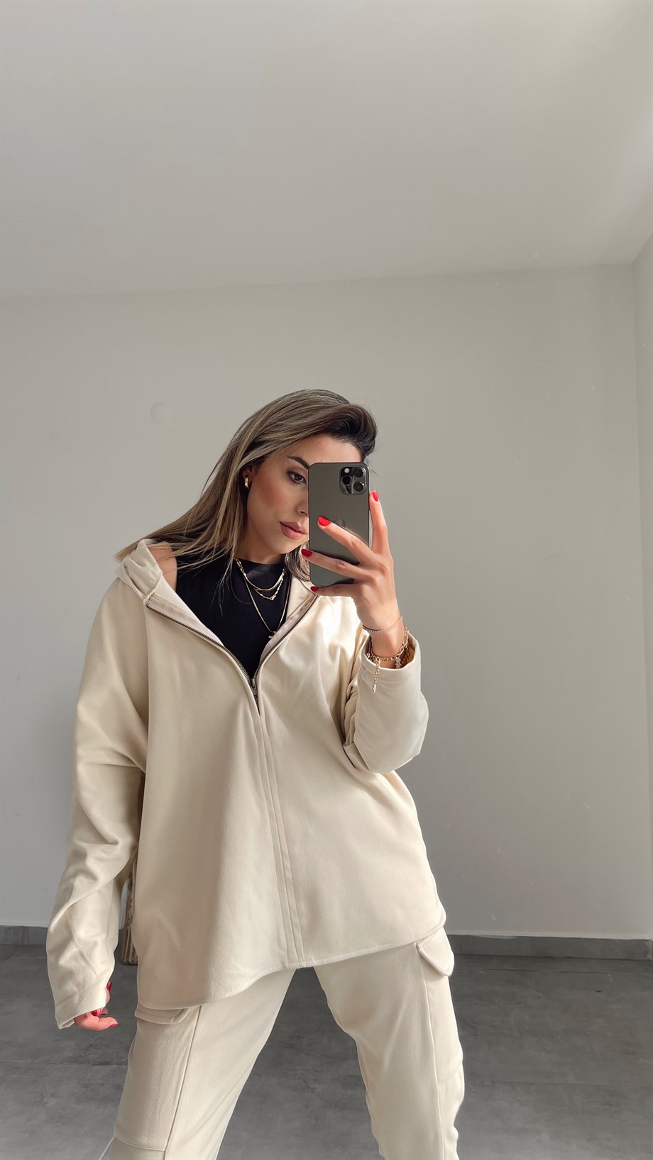 Ekru Fermuar Detaylı Polar Sweatshirt