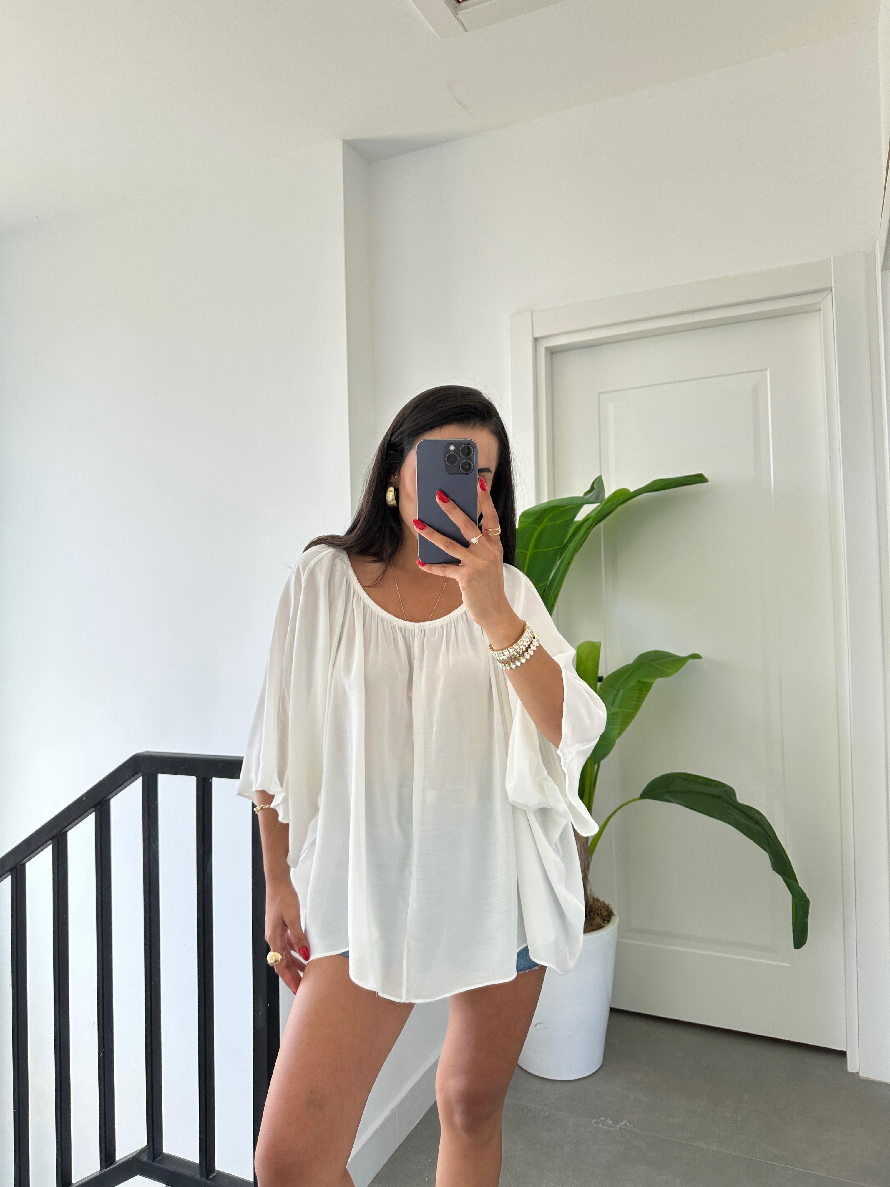 Ekru Yakası Lastikli Bluz