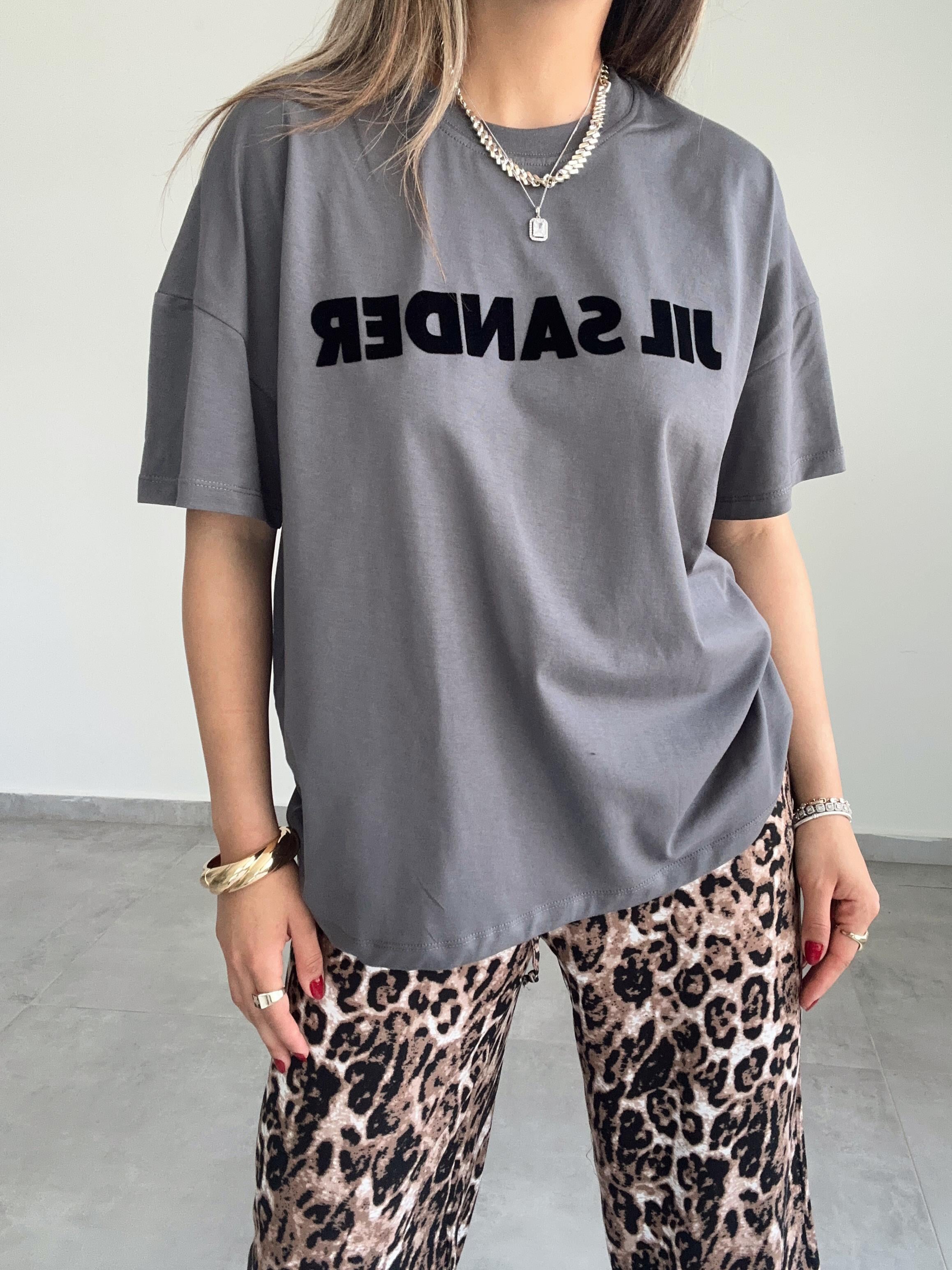 Füme-Siyah Yazılı Tişört