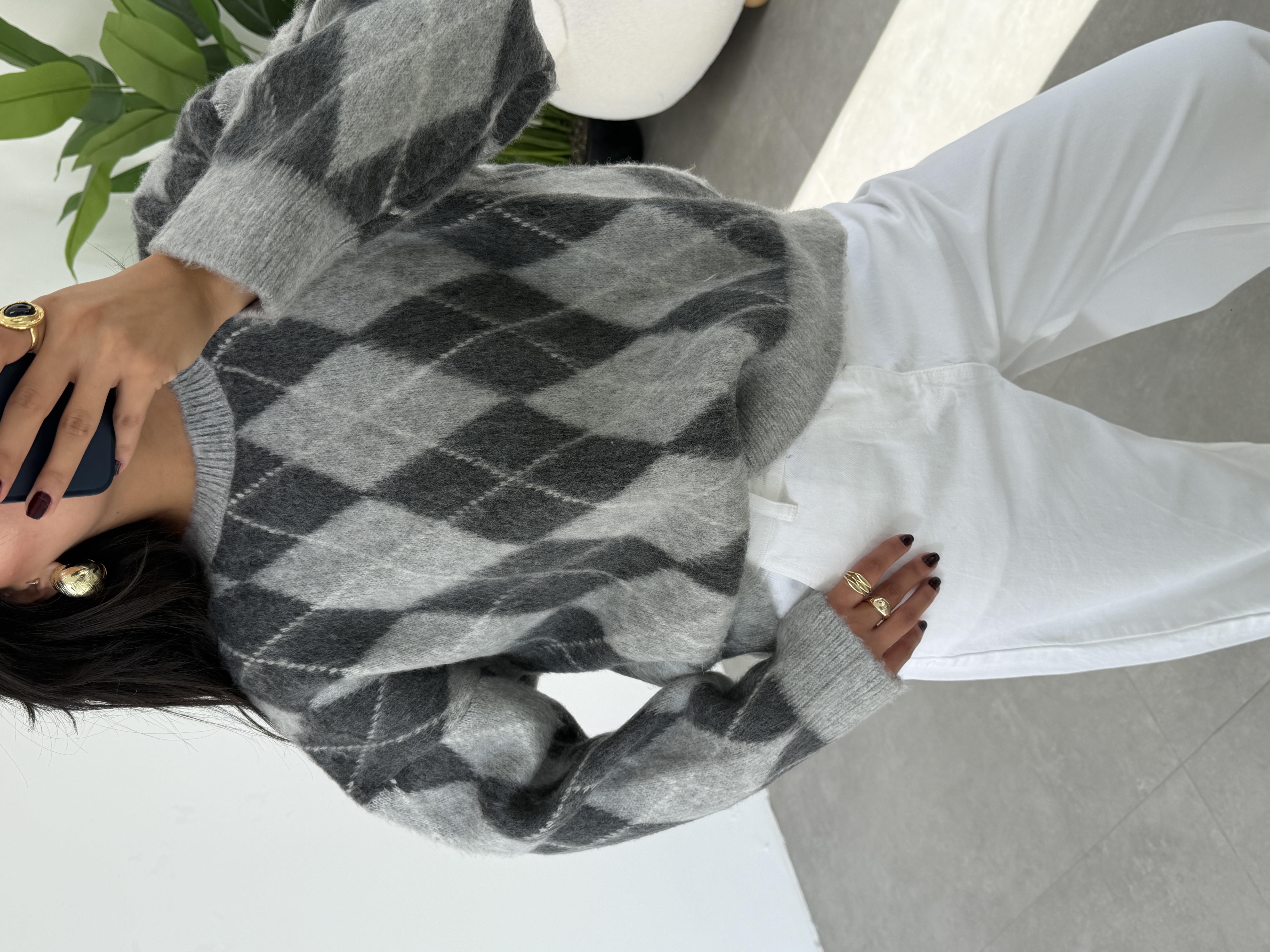 Gri-Antrasit  Baklava Desen Kazak