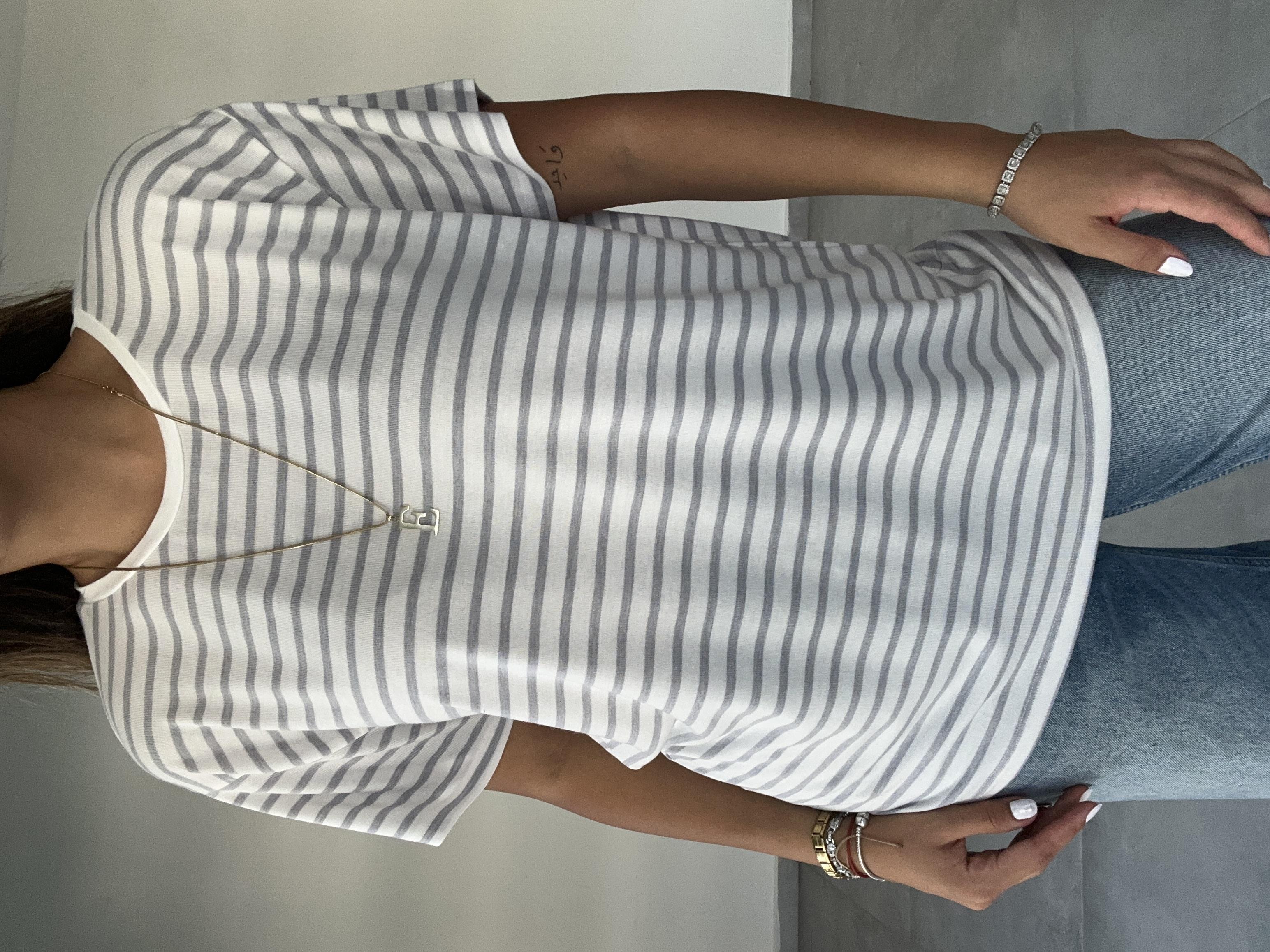 Gri-Ekru Çizgili Tişört