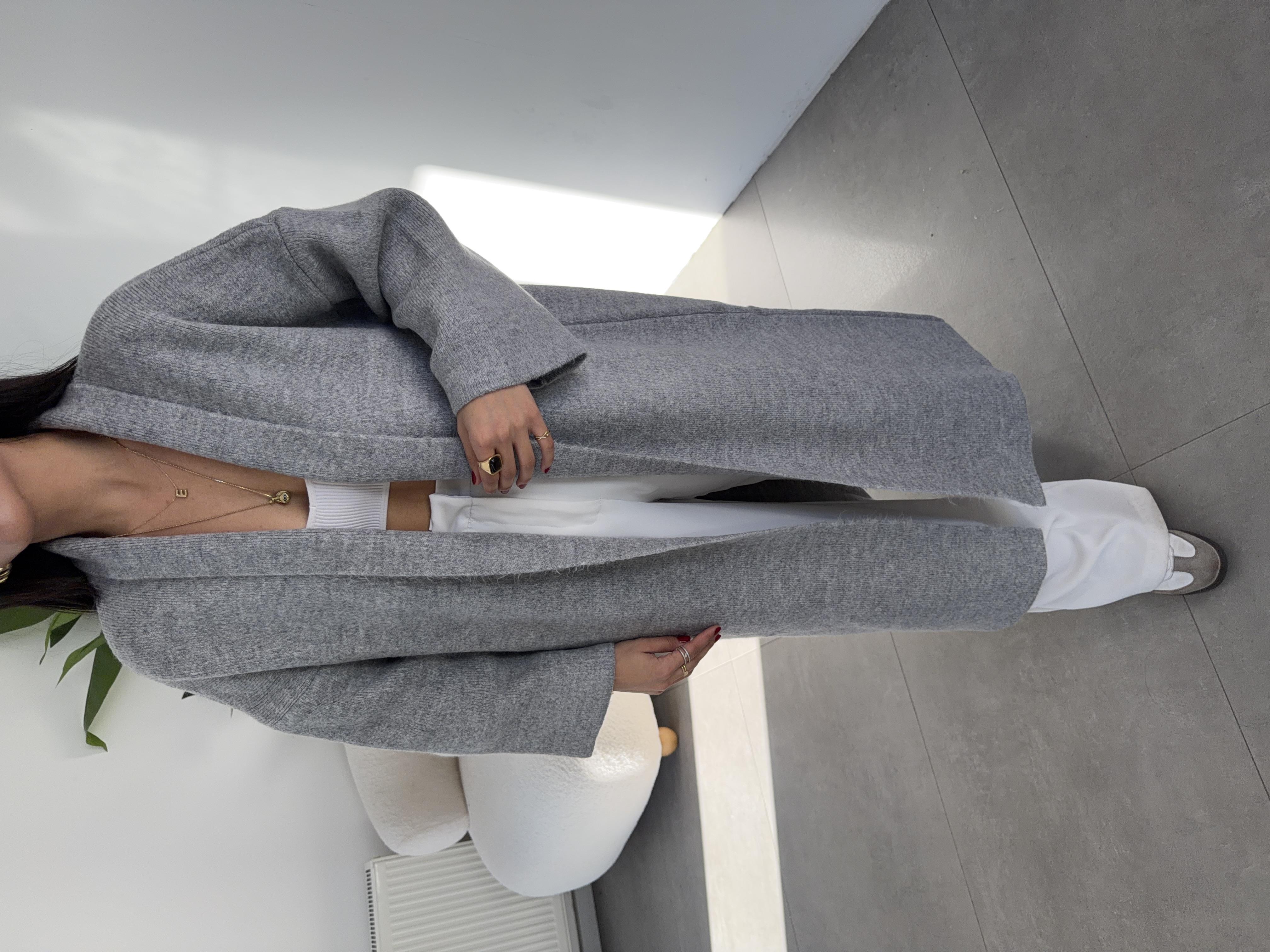 Gri Uzun Salaş Maxi Triko Hırka