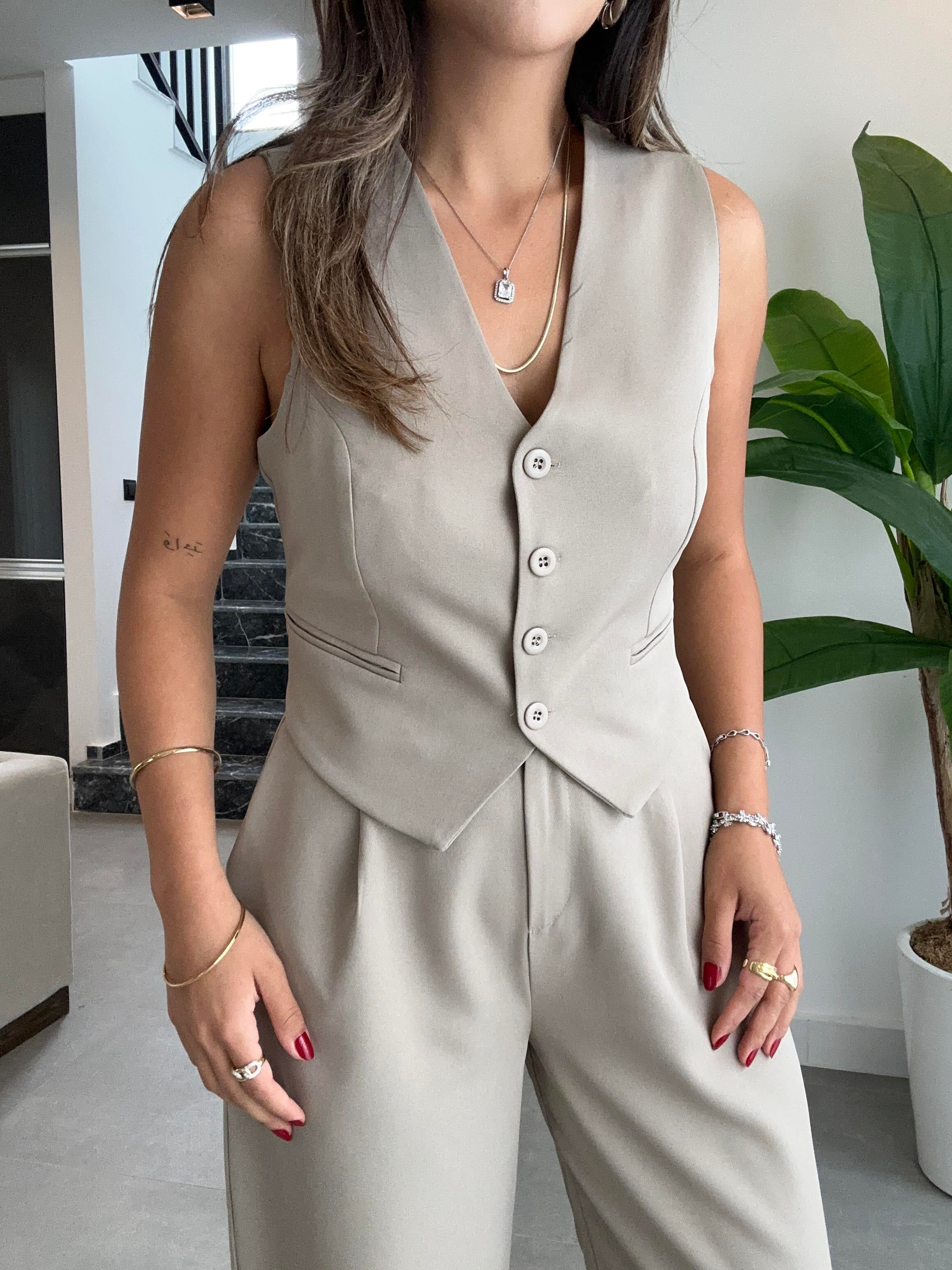 Haki Önü Düğmeli Kısa Yelek