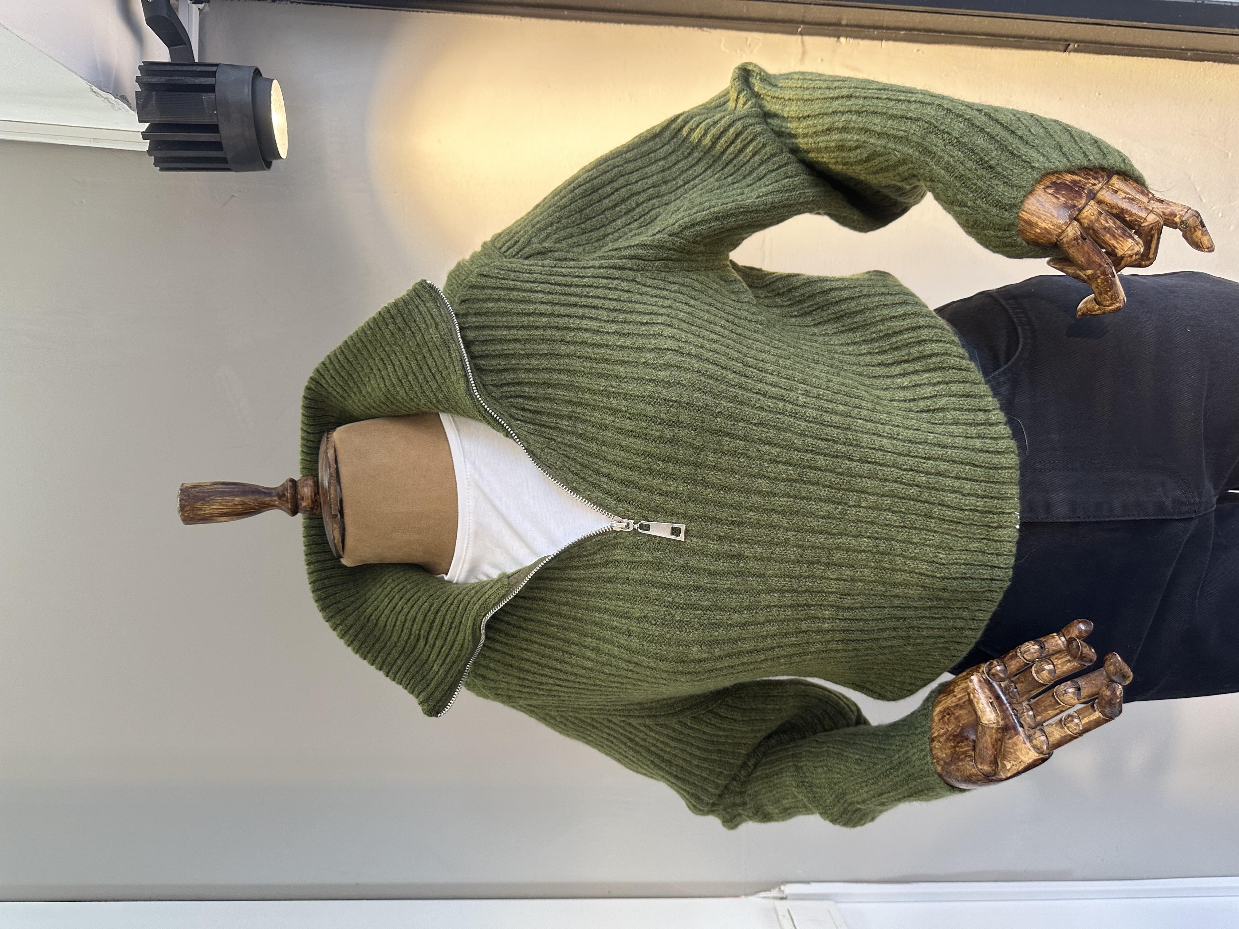 Haki Polo Yaka Fermuarlı Triko Kazak