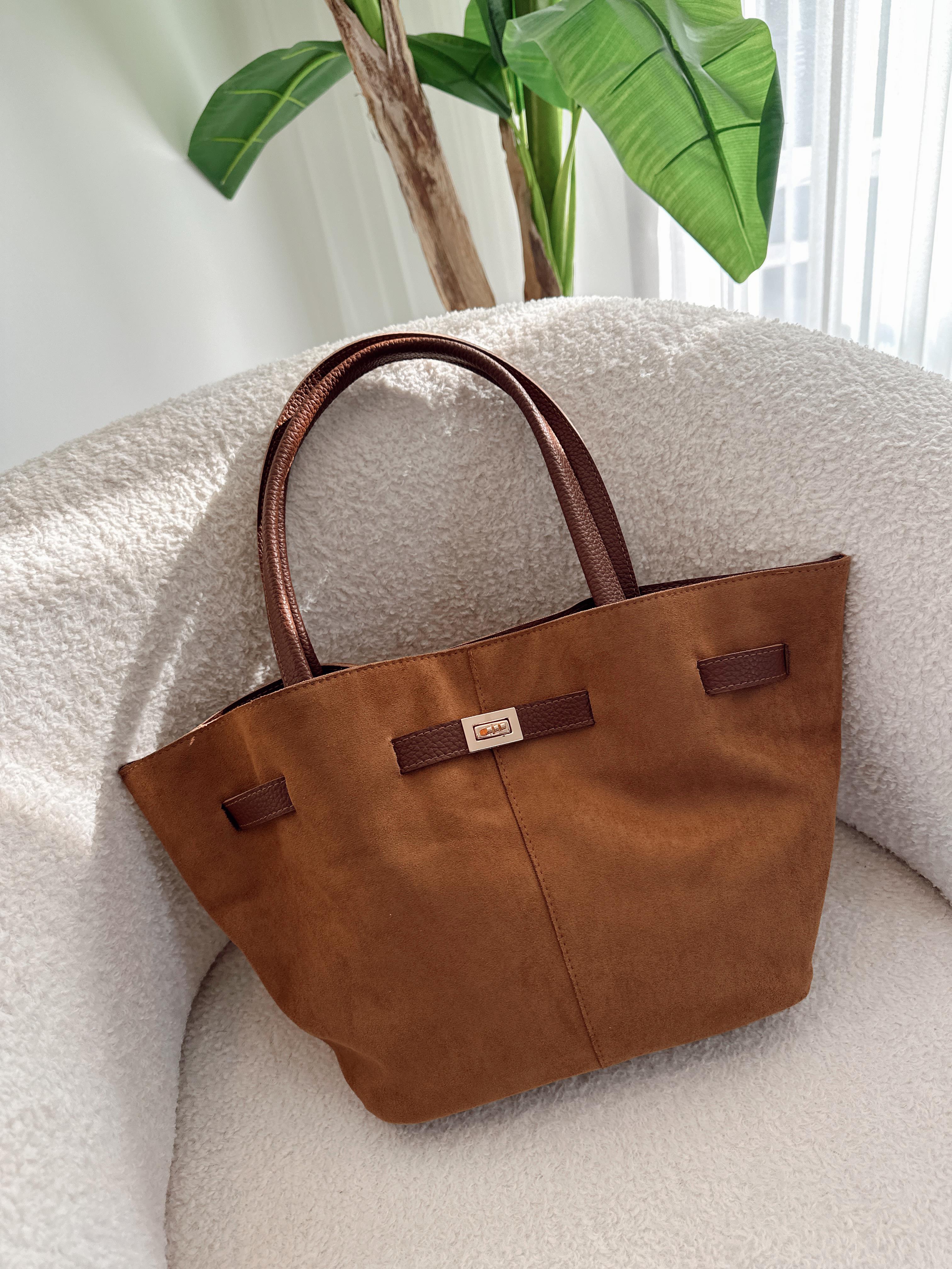 Helena Kahve Süet Model El Ve Kadın Omuz Çantası