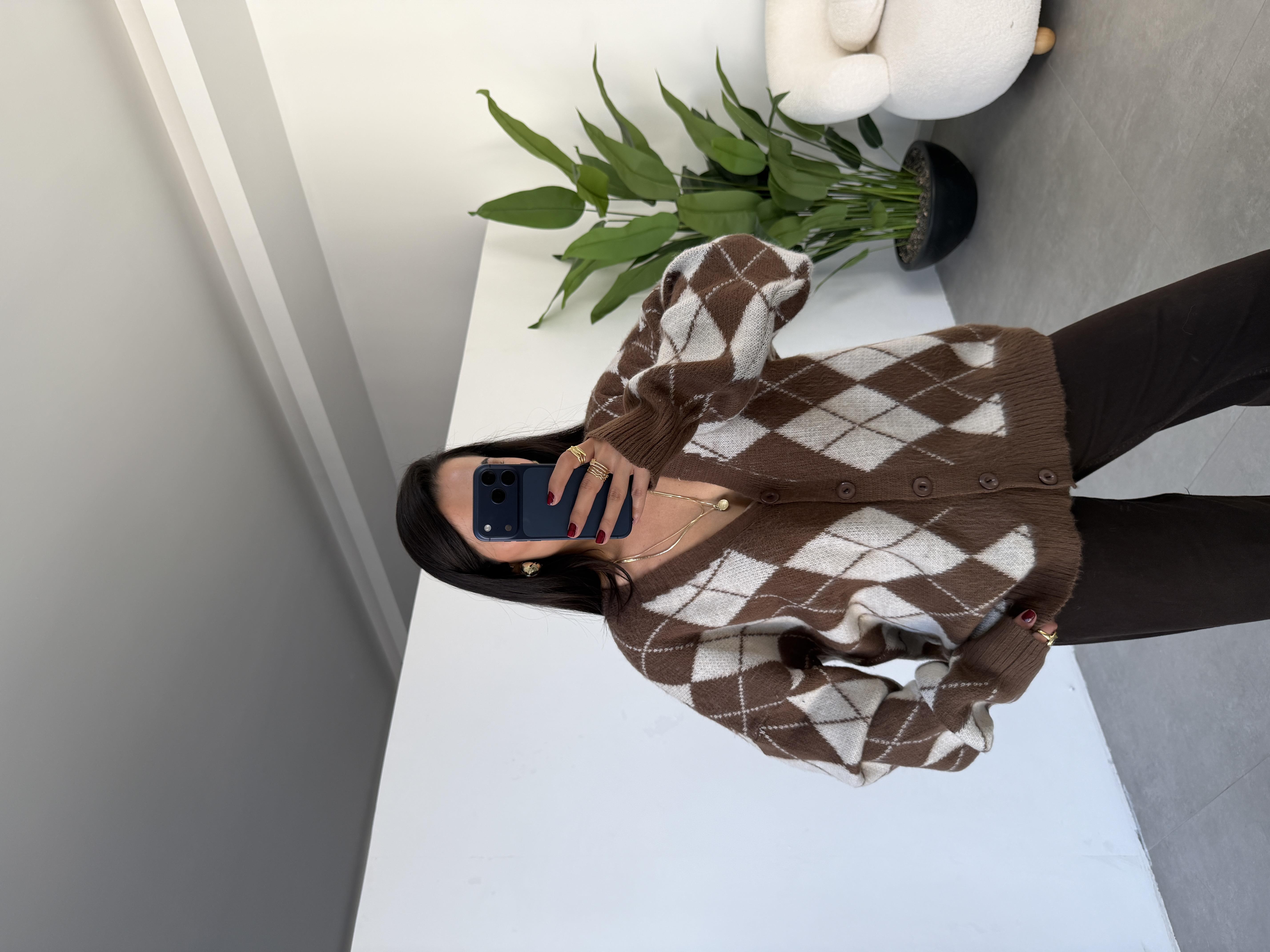 Kahve-Ekru Baklava Desenli Triko Hırka