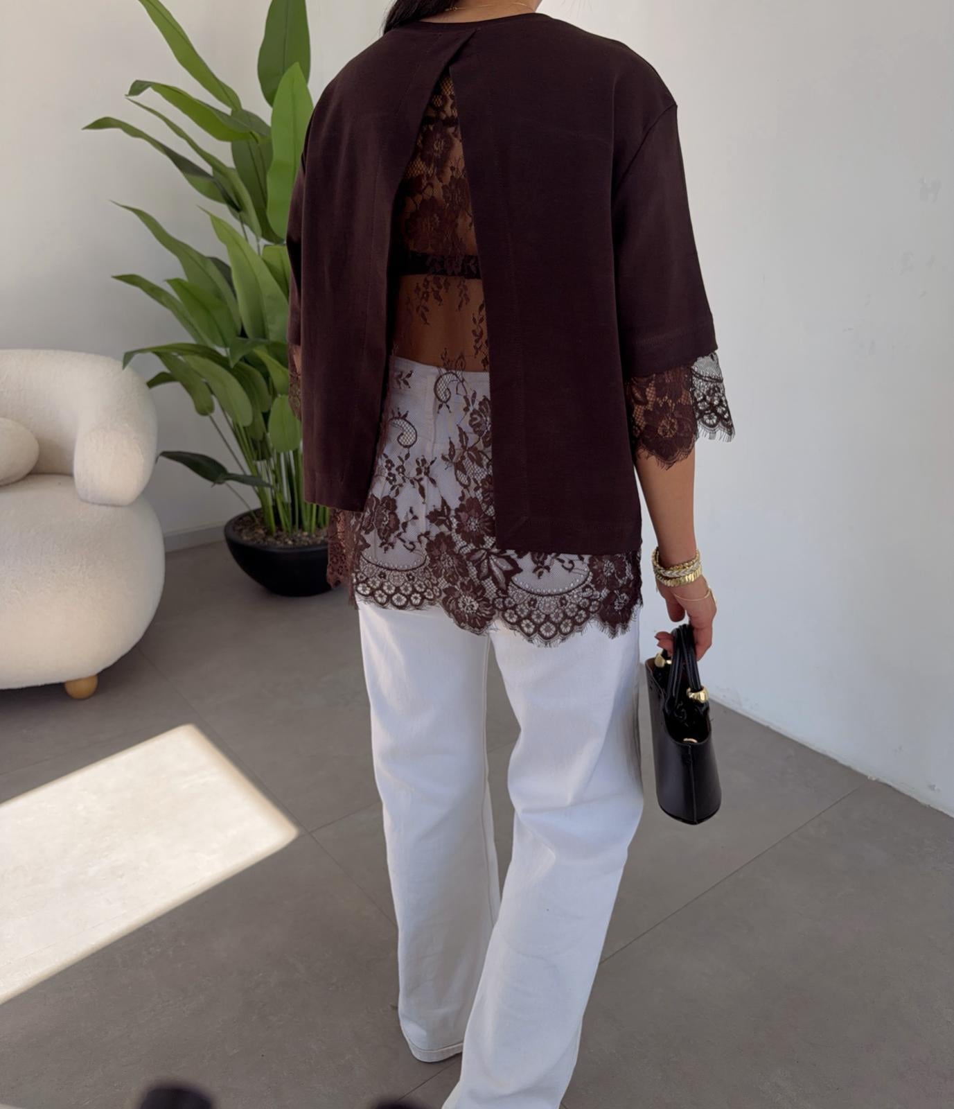 Kahve Sırt Dantelli T-Shirt