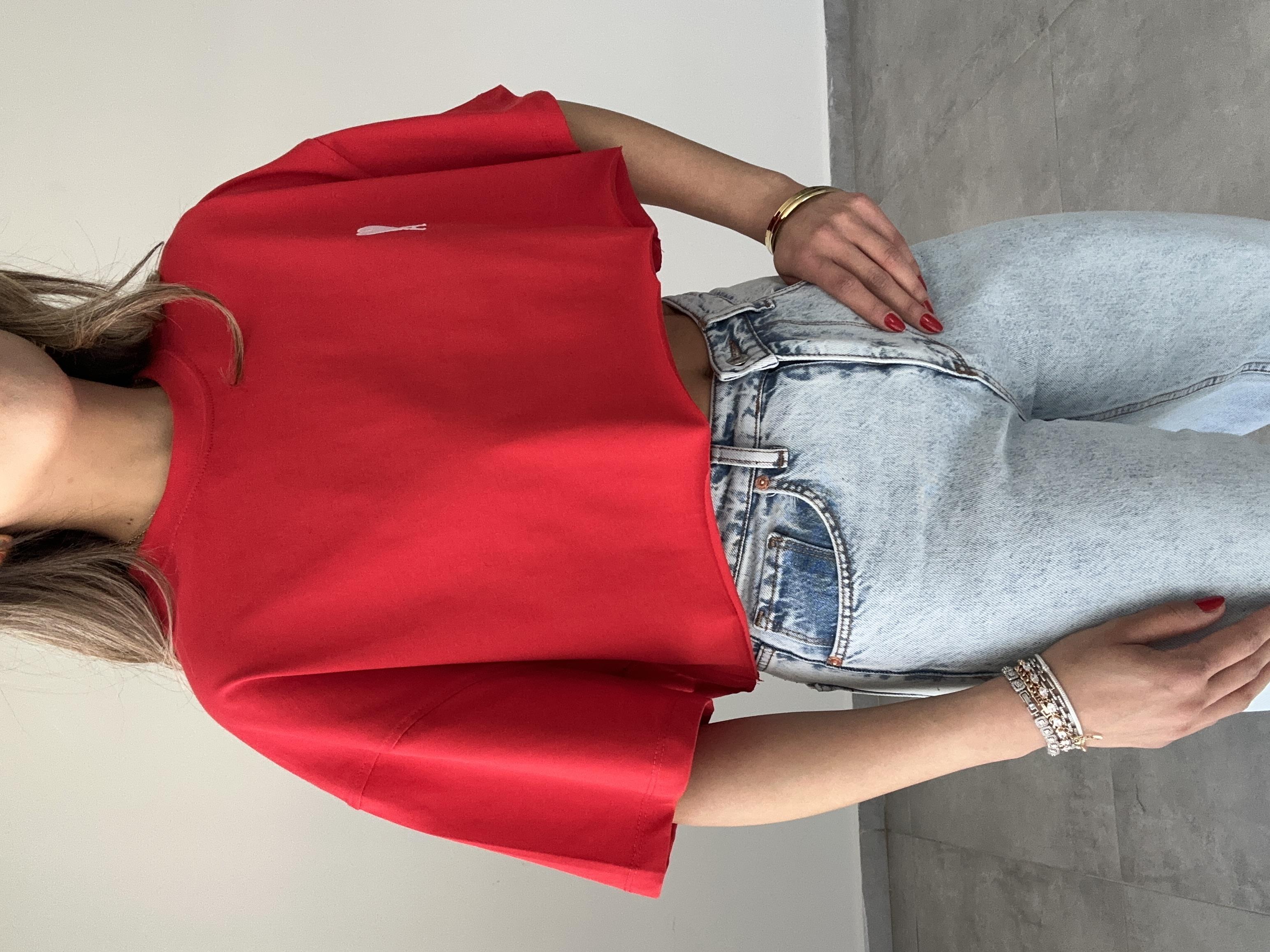 Kalpli Kırmızı Crop Tişört