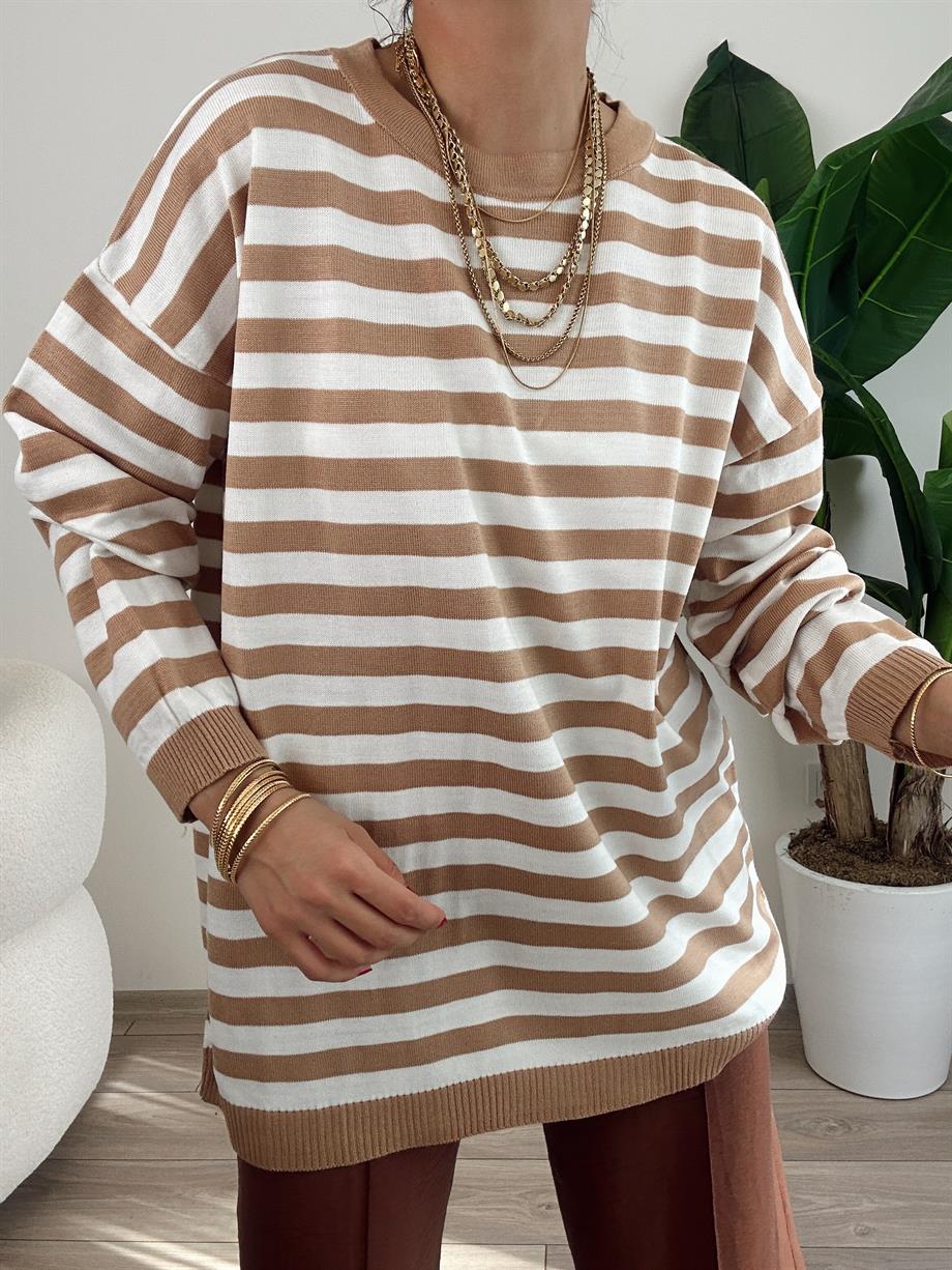 Koyu Bej Çizgili Salaş Triko Kazak