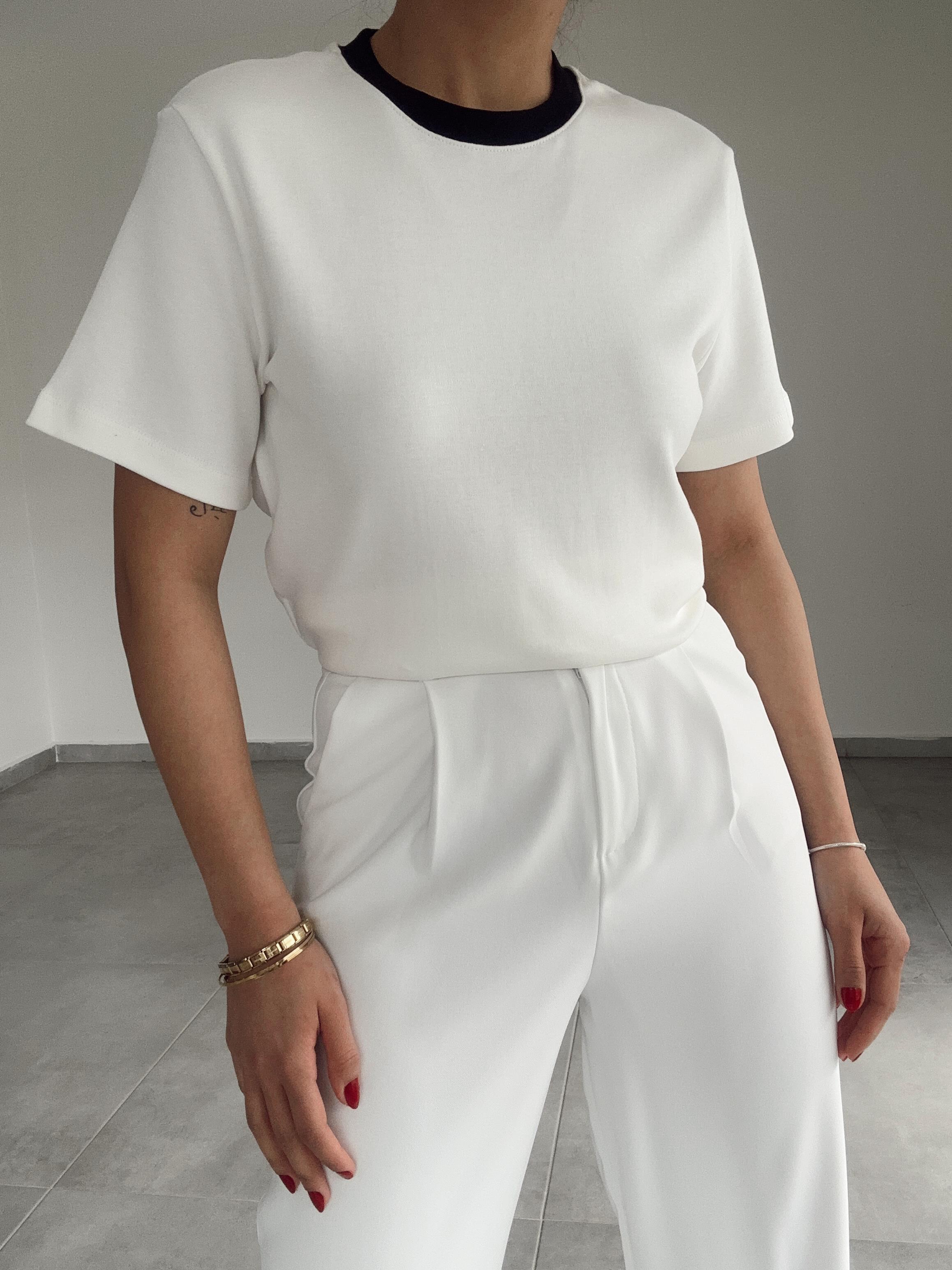 M-D Ole Yakası Biyeli Tişört -Ekru