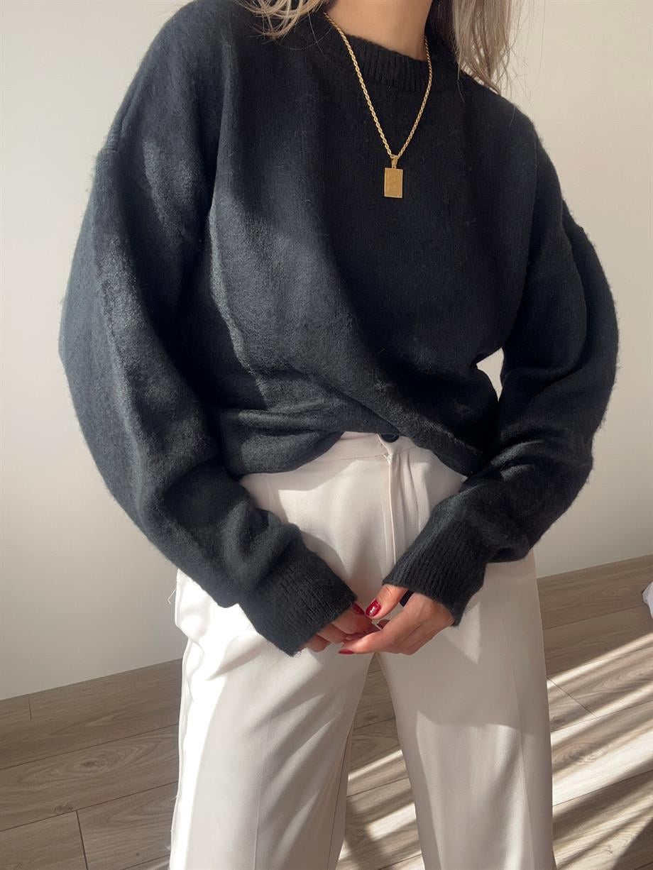 M-D Siyah Yumoş Kazak