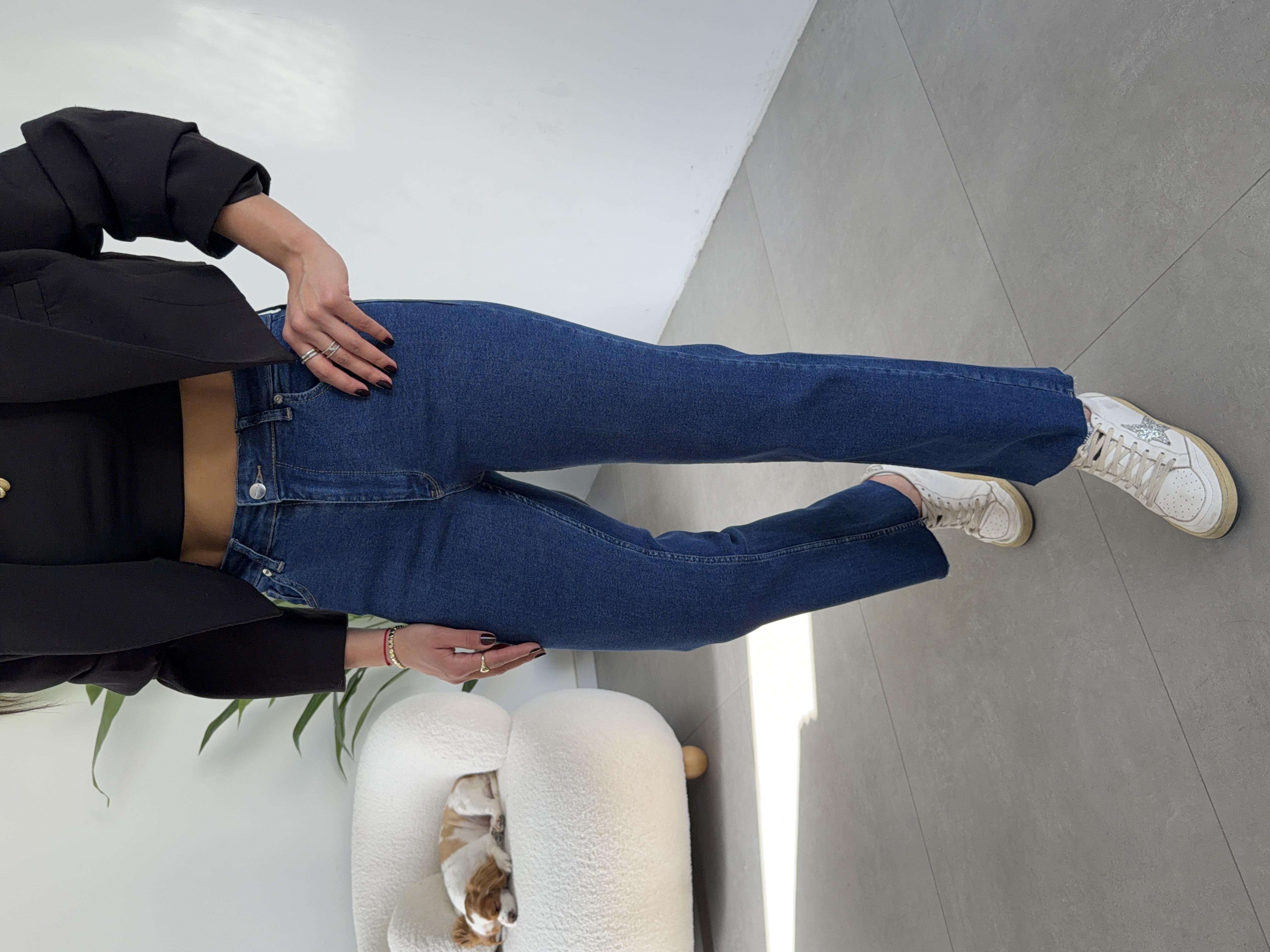 Mavi Bootcut Kesik Paça Jean