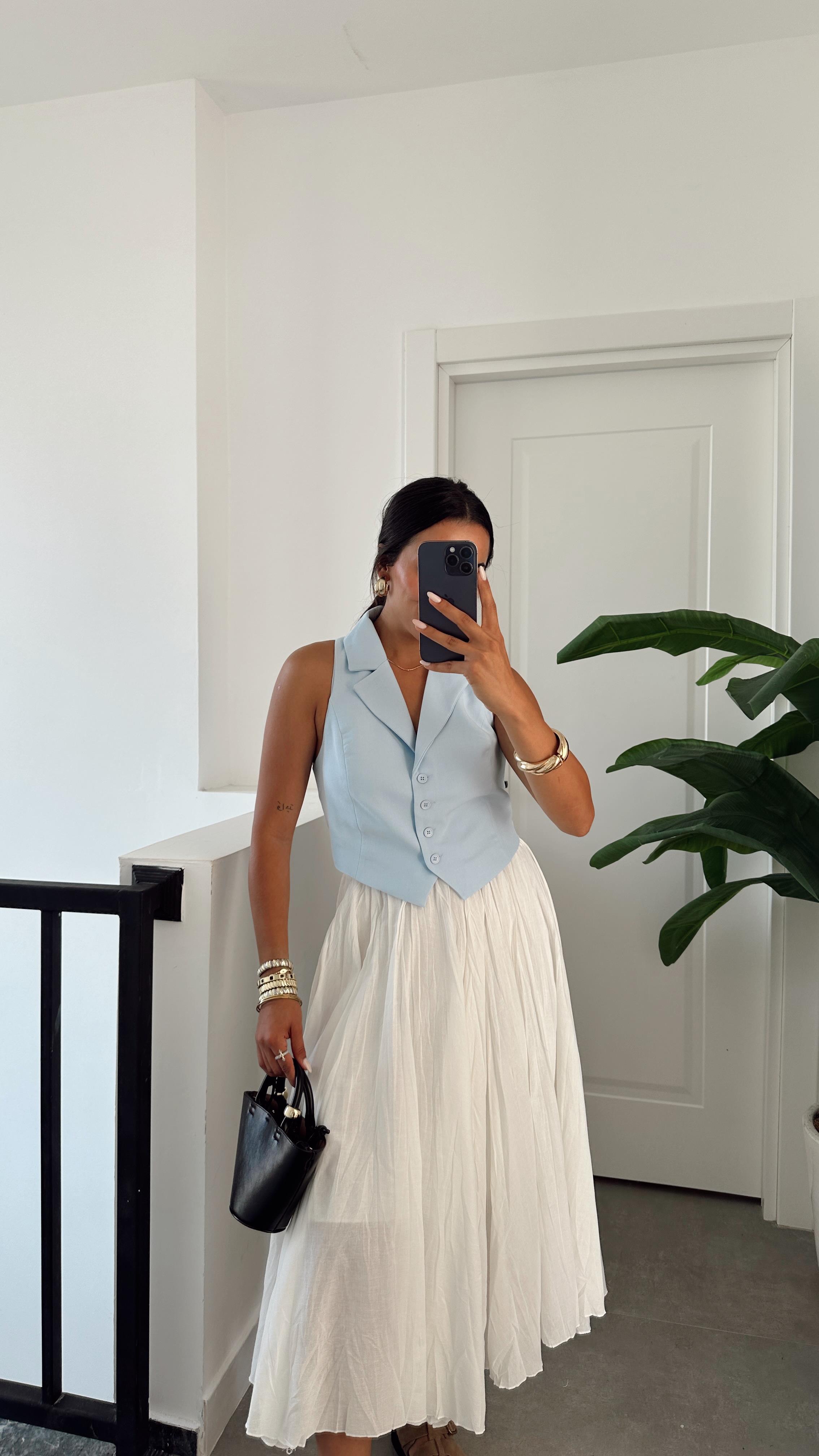 Mavi Düğmeli Dokuma Yelek