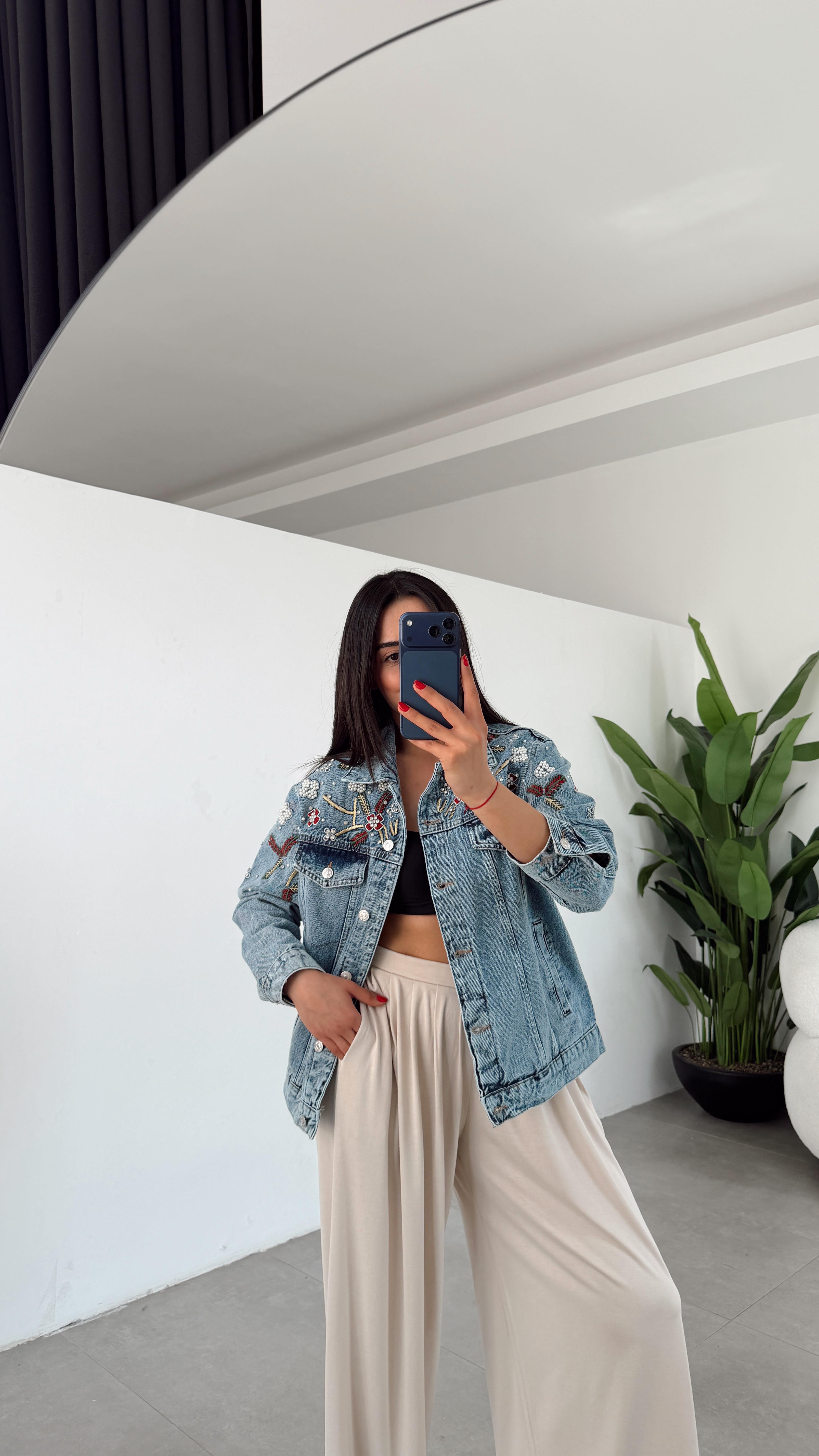 Nakış Detaylı Denim Ceket