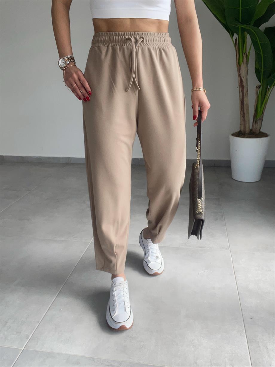 Paça Pileli Bej Pantolon