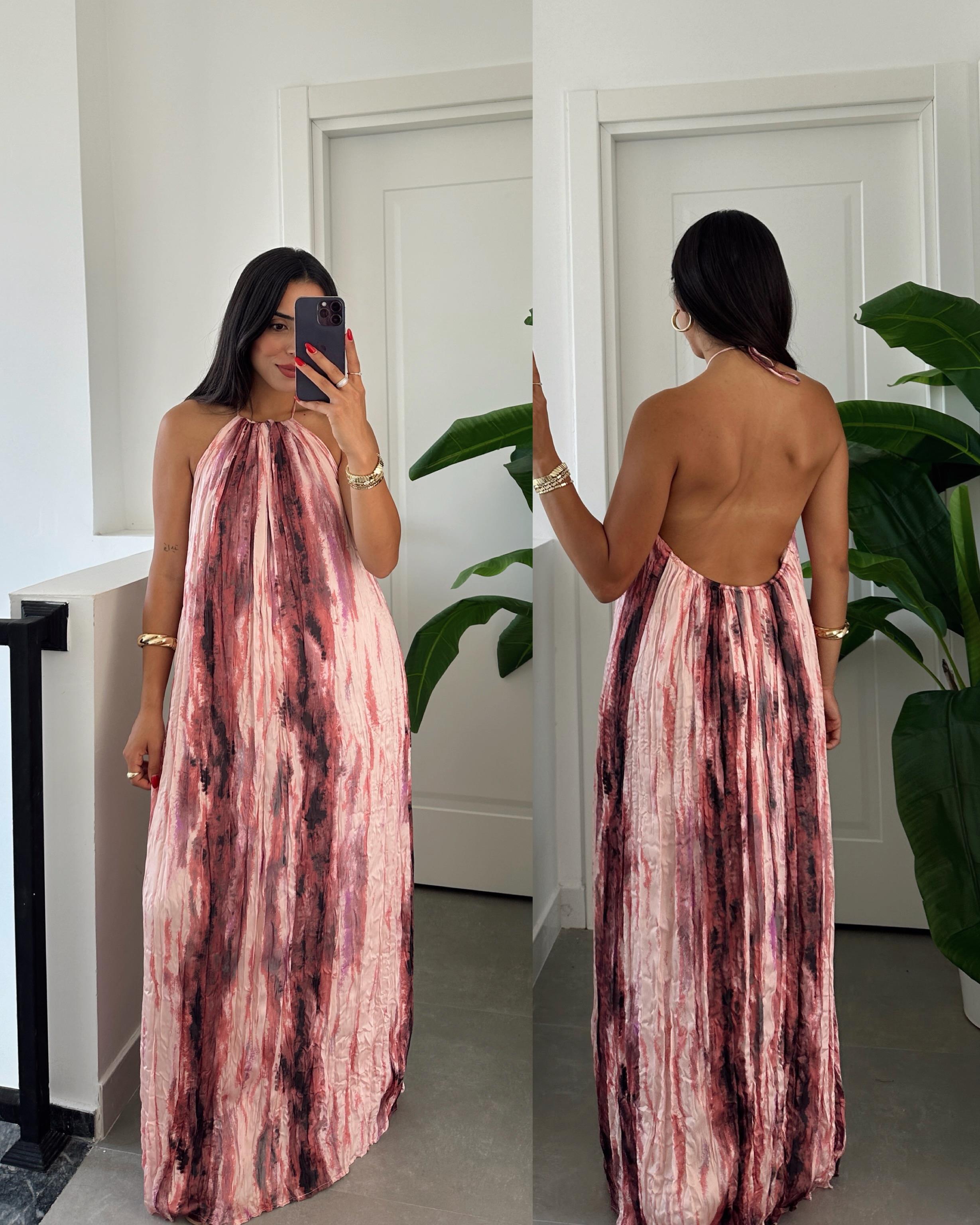 Pembe Sırtı Açık Elbise