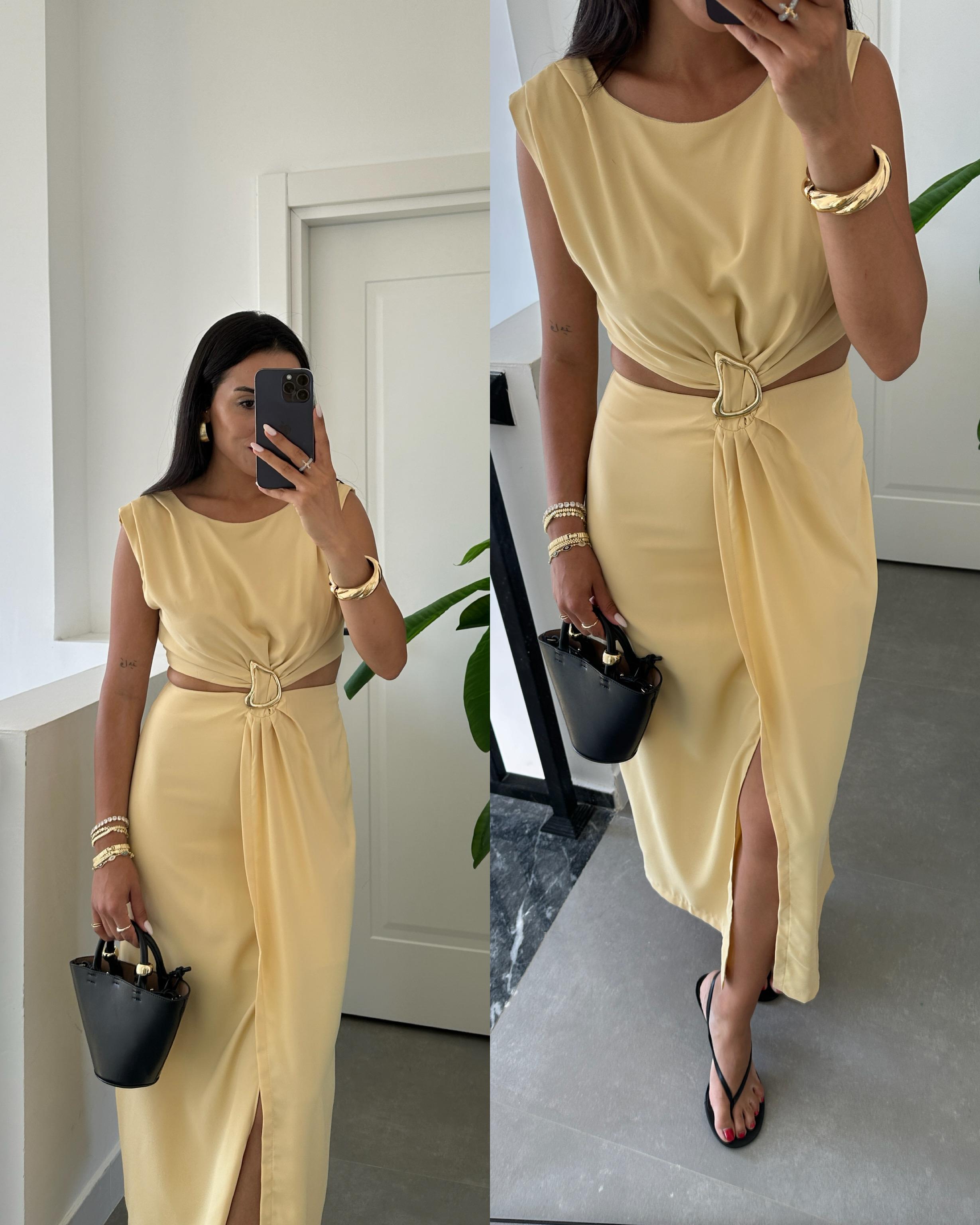 Sarı Tokalı Elbise