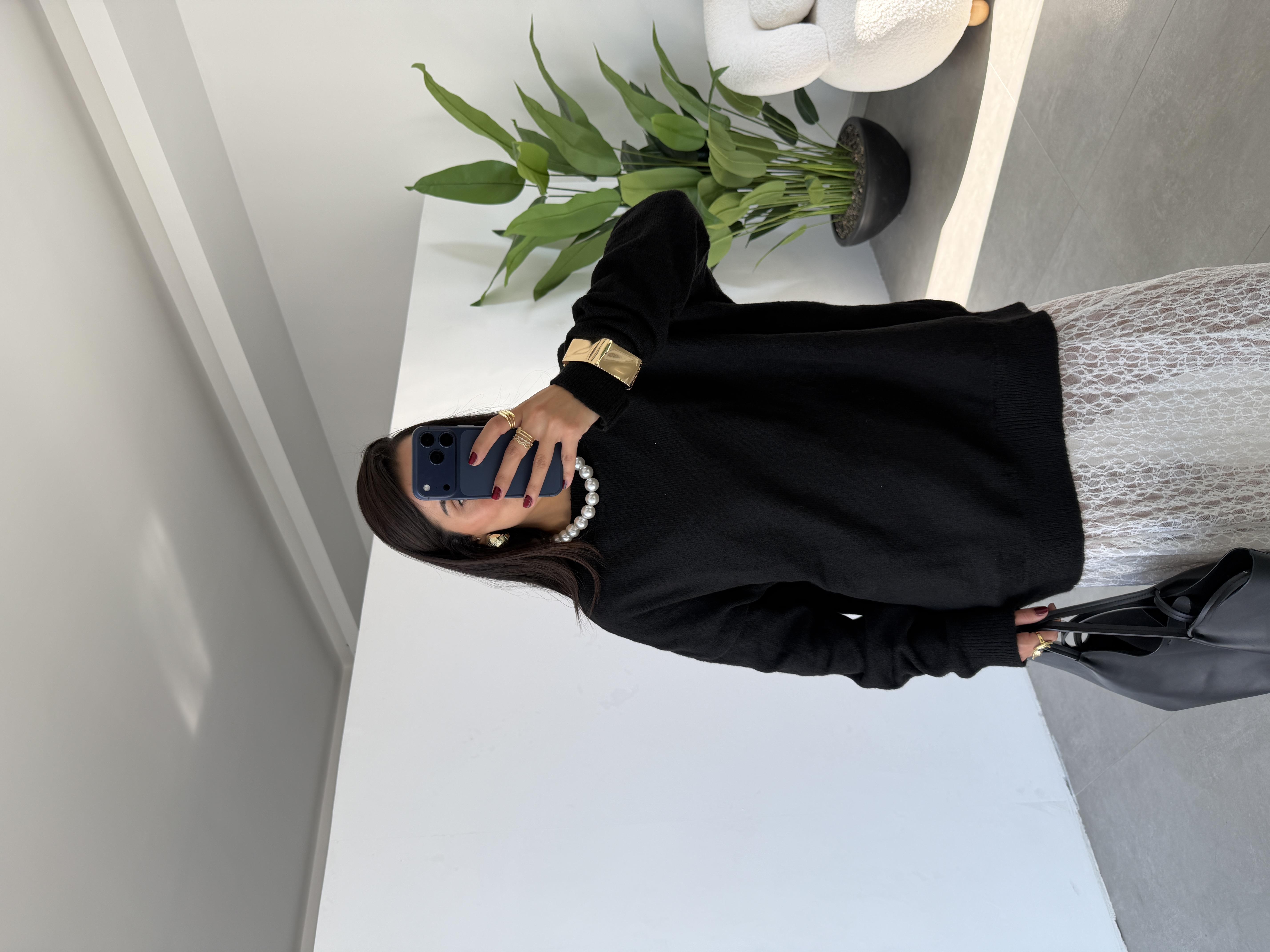 Siyah Bisiklet Yaka Salaş Triko Kazak