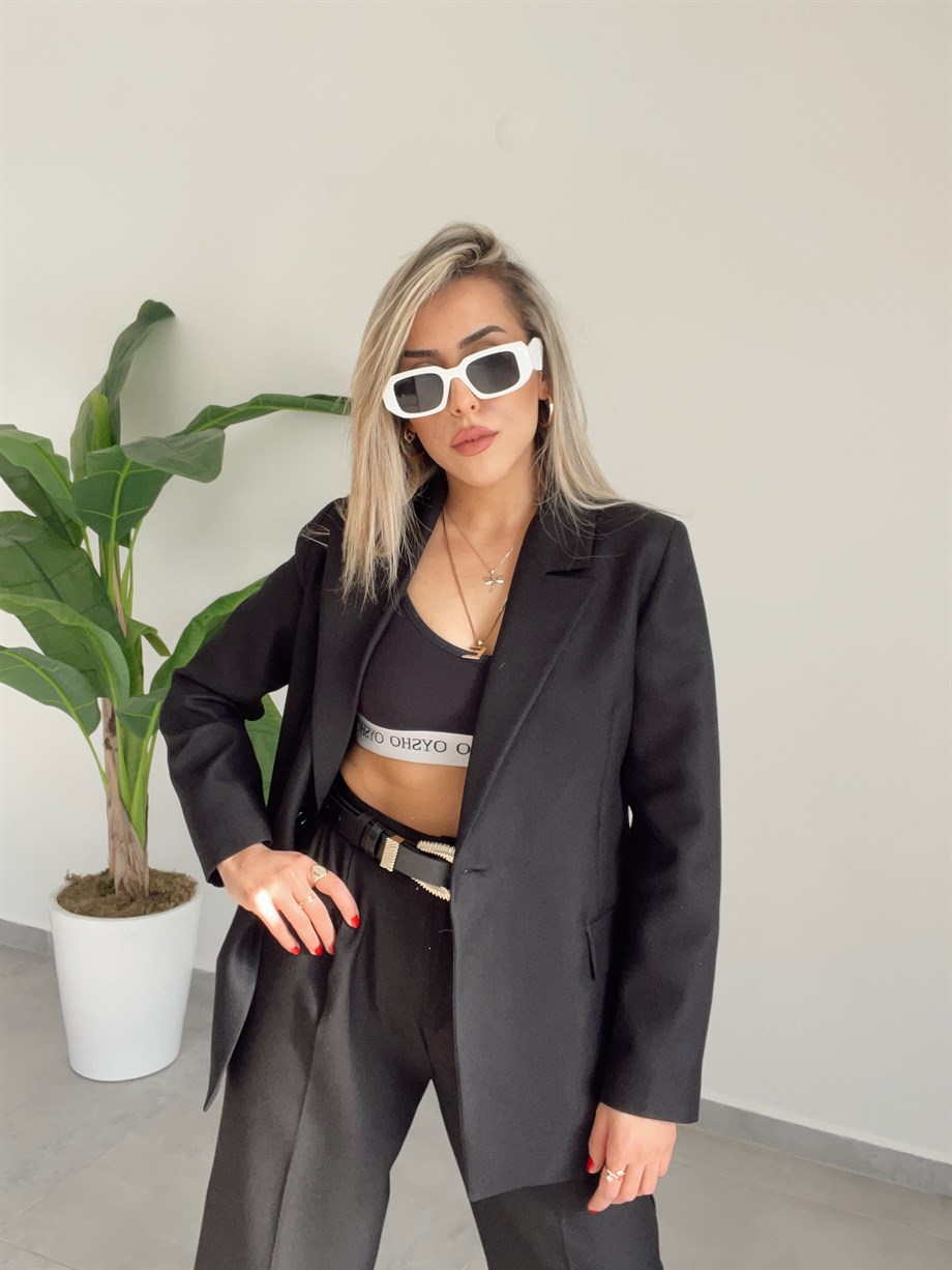 Siyah Cep Detaylı Ceket