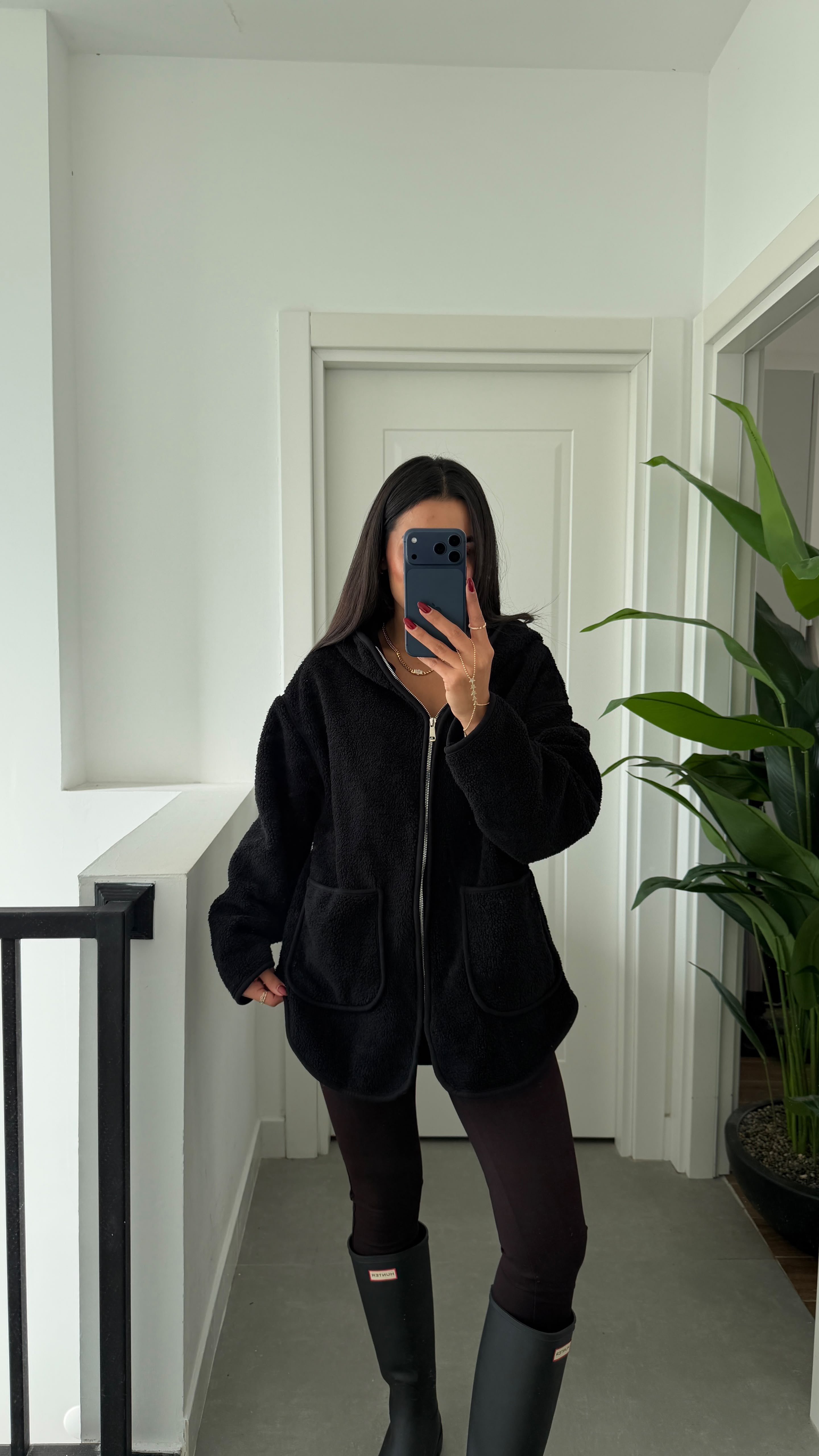 Siyah Cepli Kapüşonlu Polar Sweat