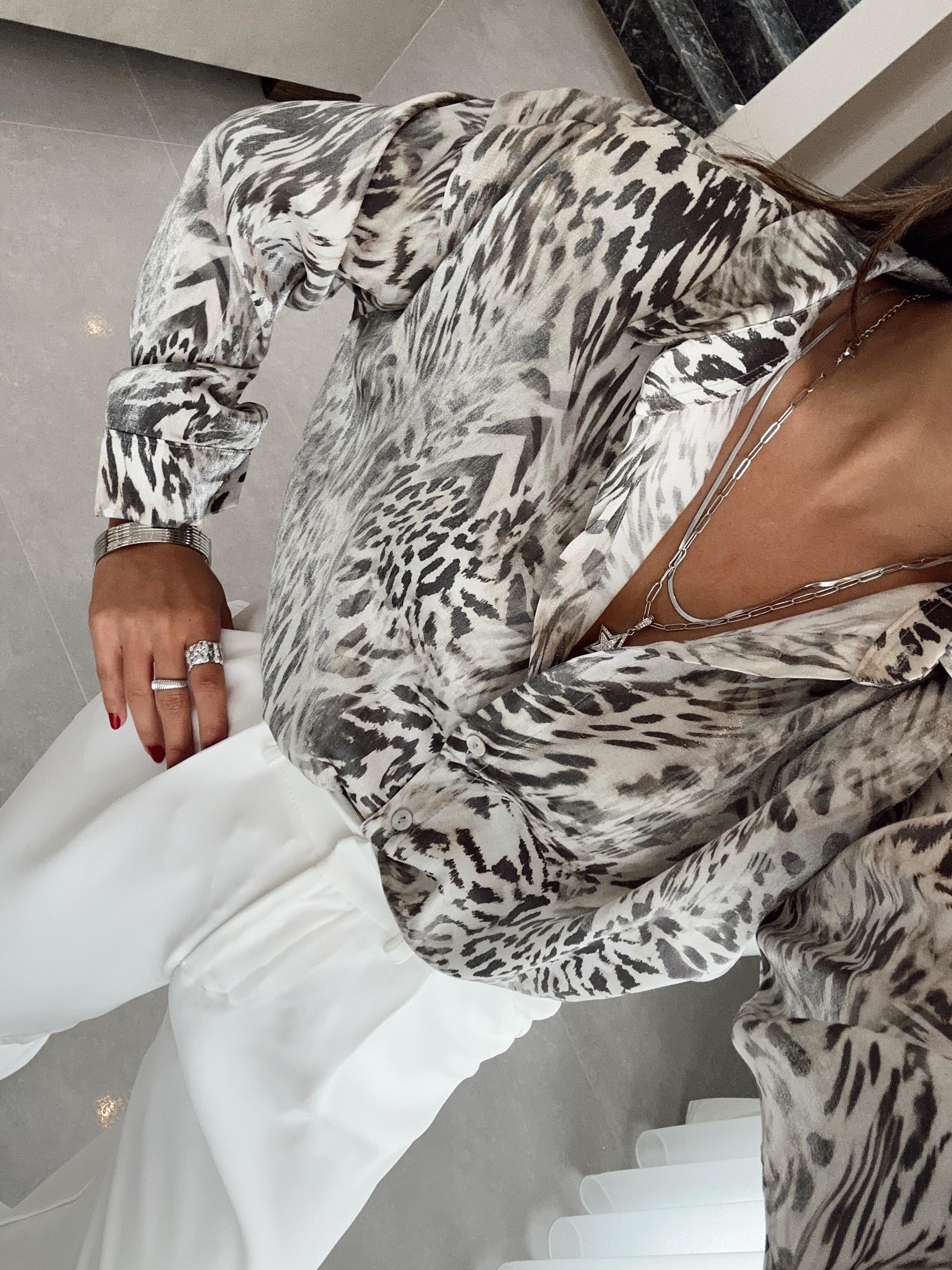 Siyah-Ekru Leopar Desen Gömlek