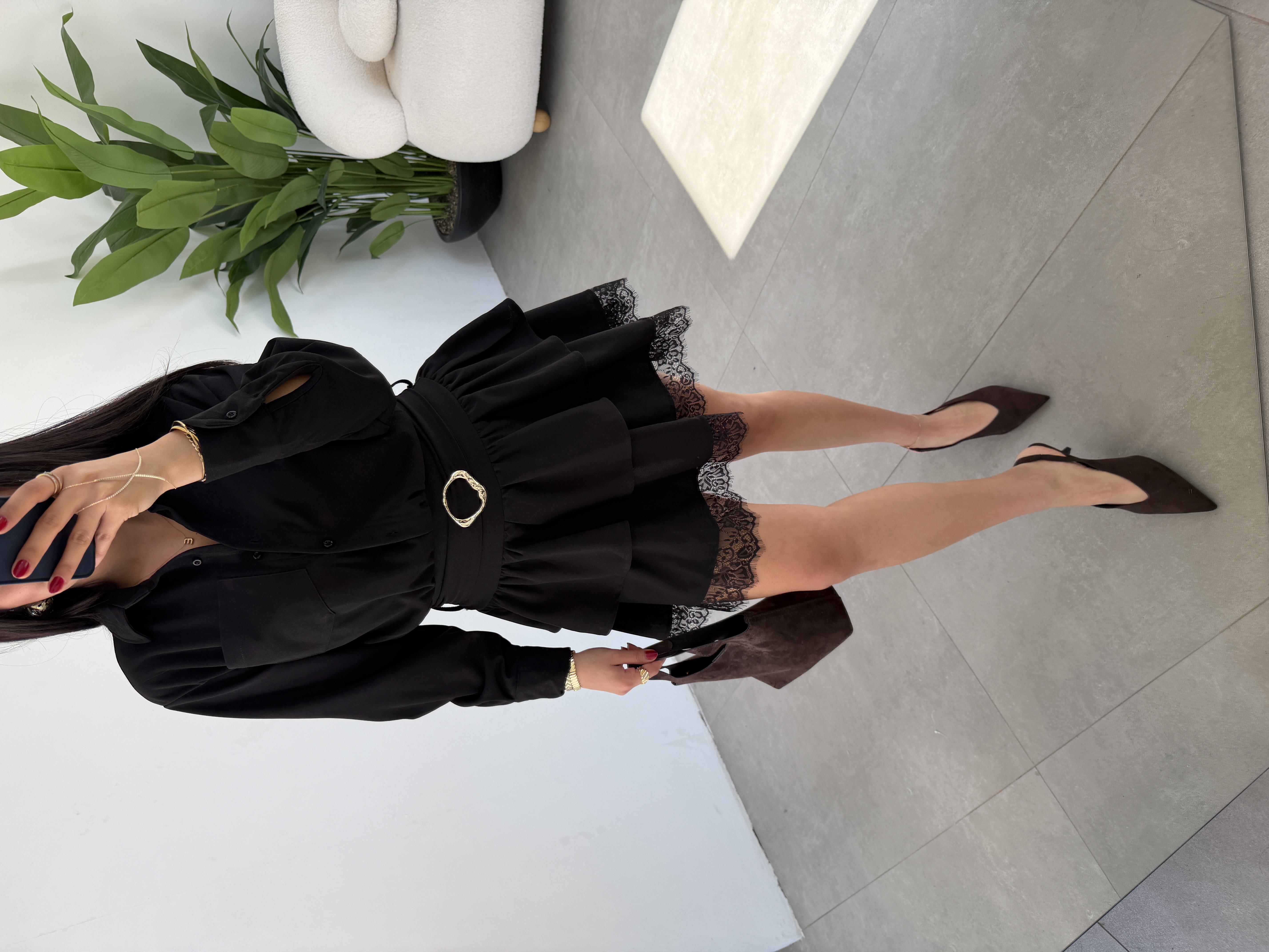 Siyah Kemerli Dantelli Elbise