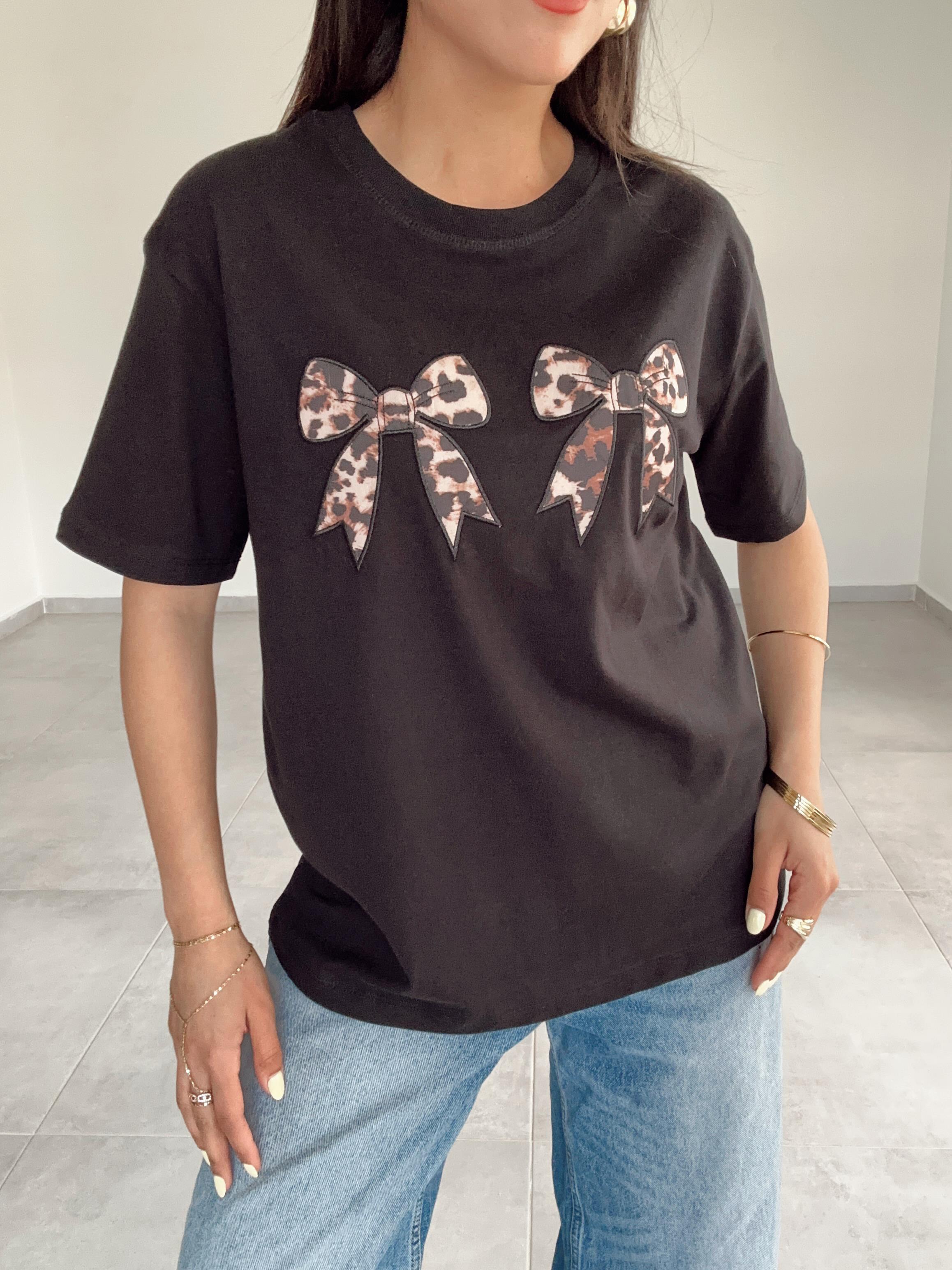 Siyah Leopar Fiyonk Tişört