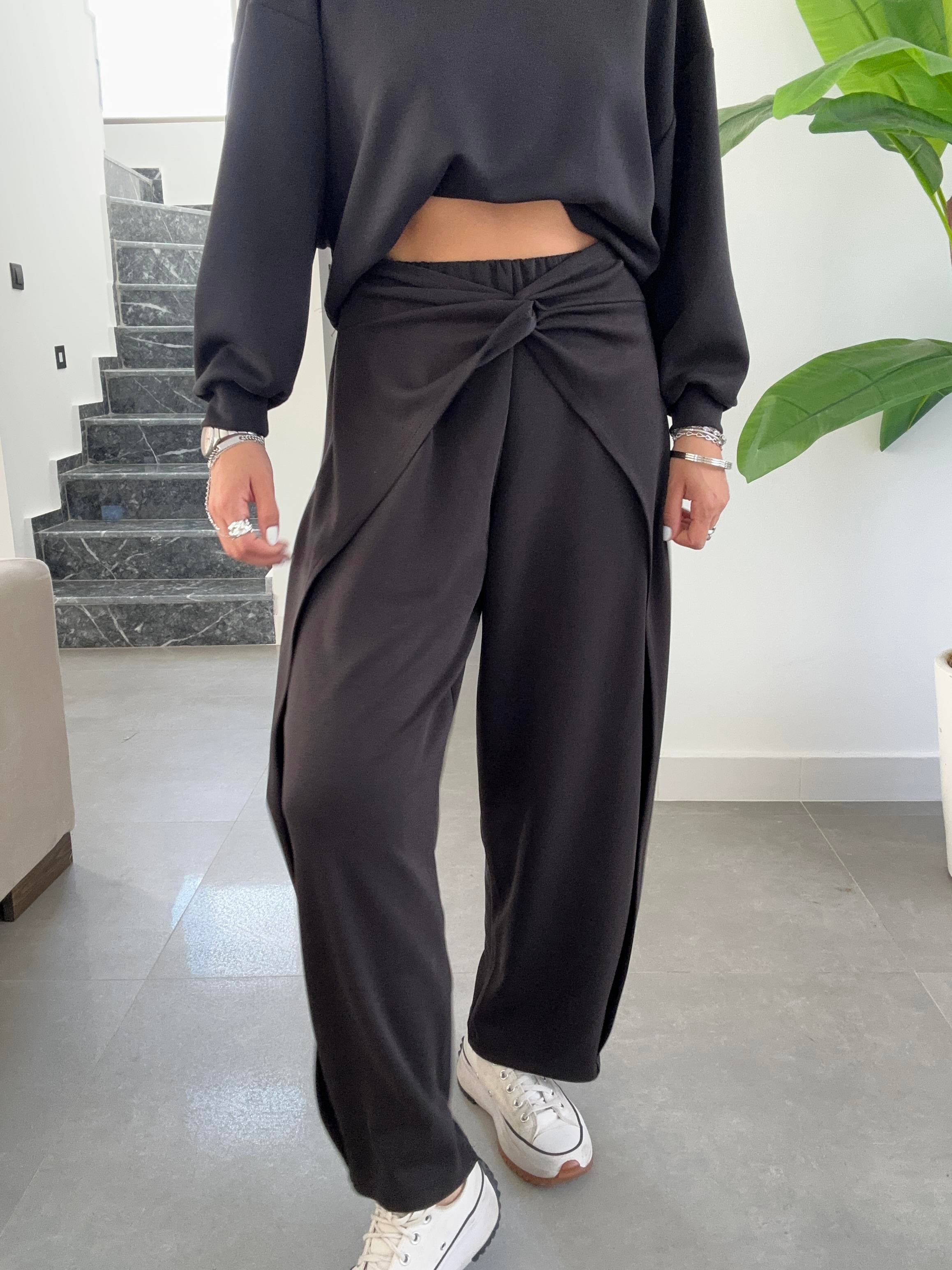 Siyah Ön Düğüm Detaylı Modal Pantolon