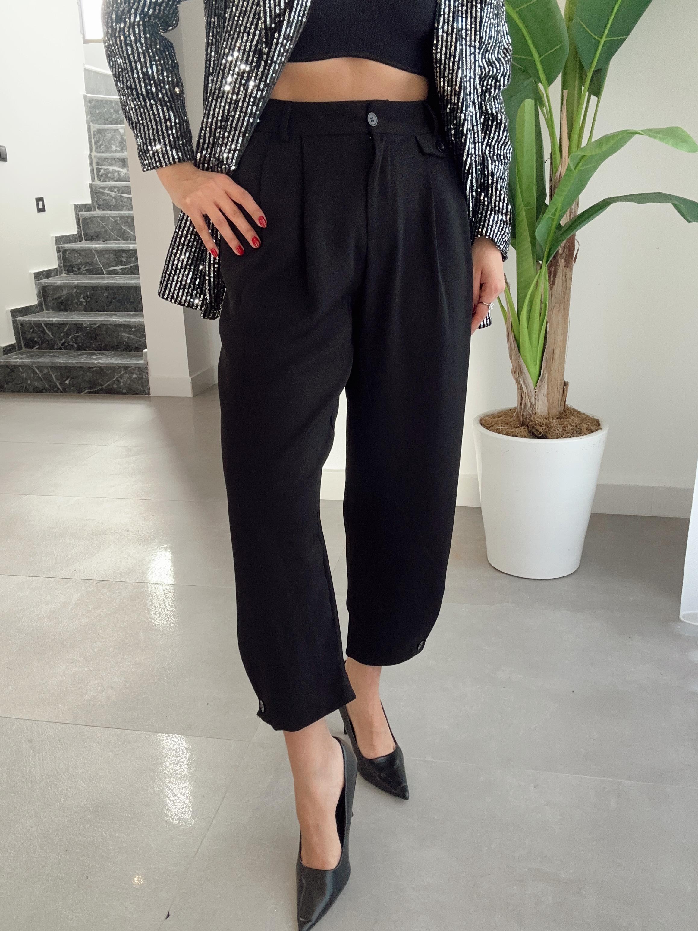 Siyah Paça Düğmeli Beli Düğmeli Pantolon