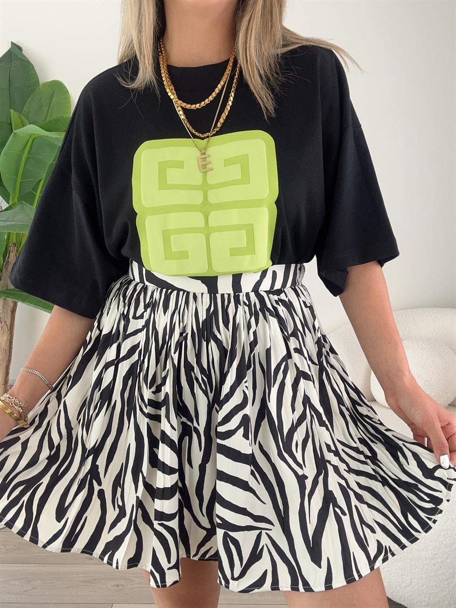 Siyah Pileli Zebra Etek