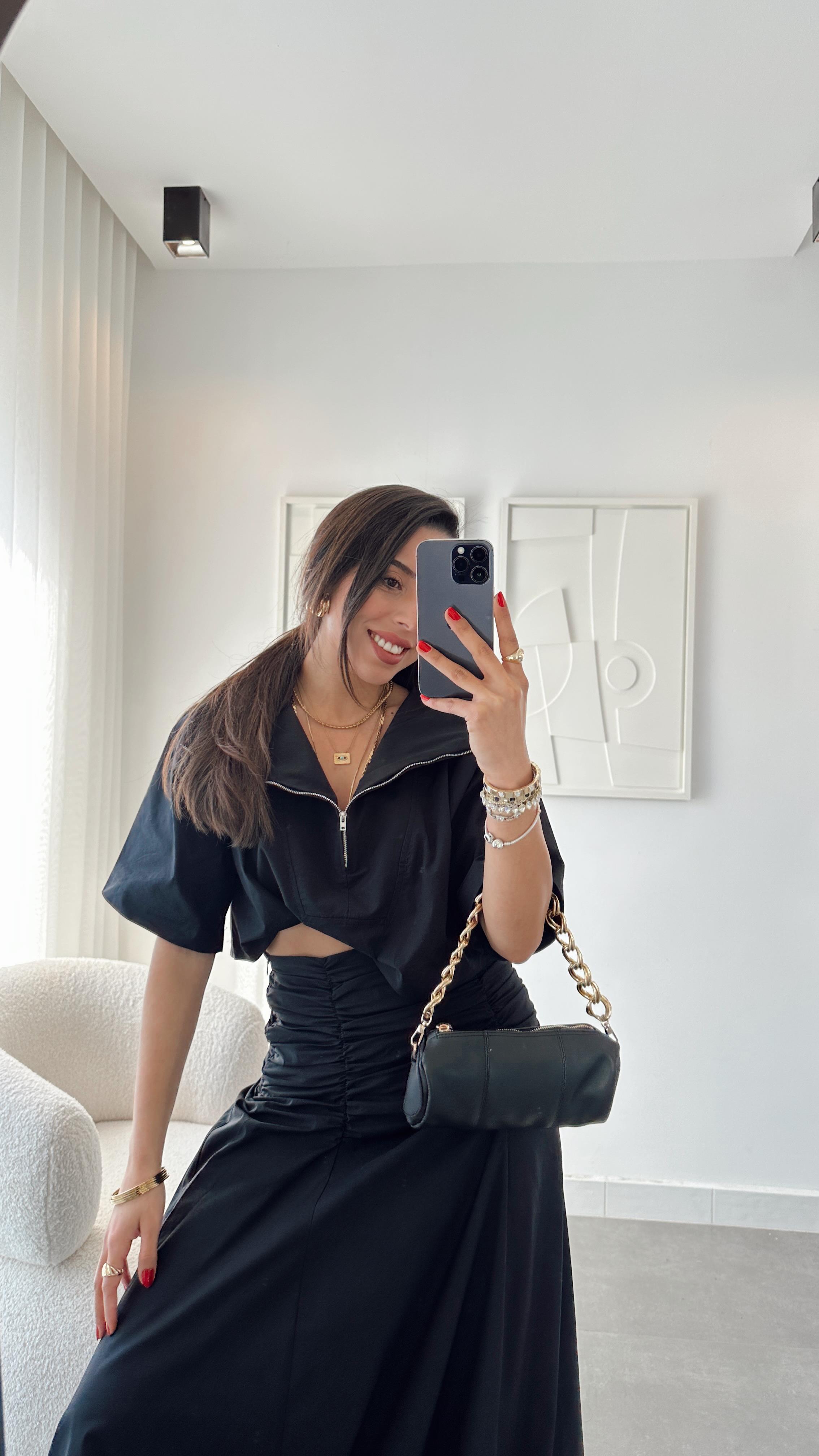 Siyah Poplin Önden Yarım Fermuarlı Bluz