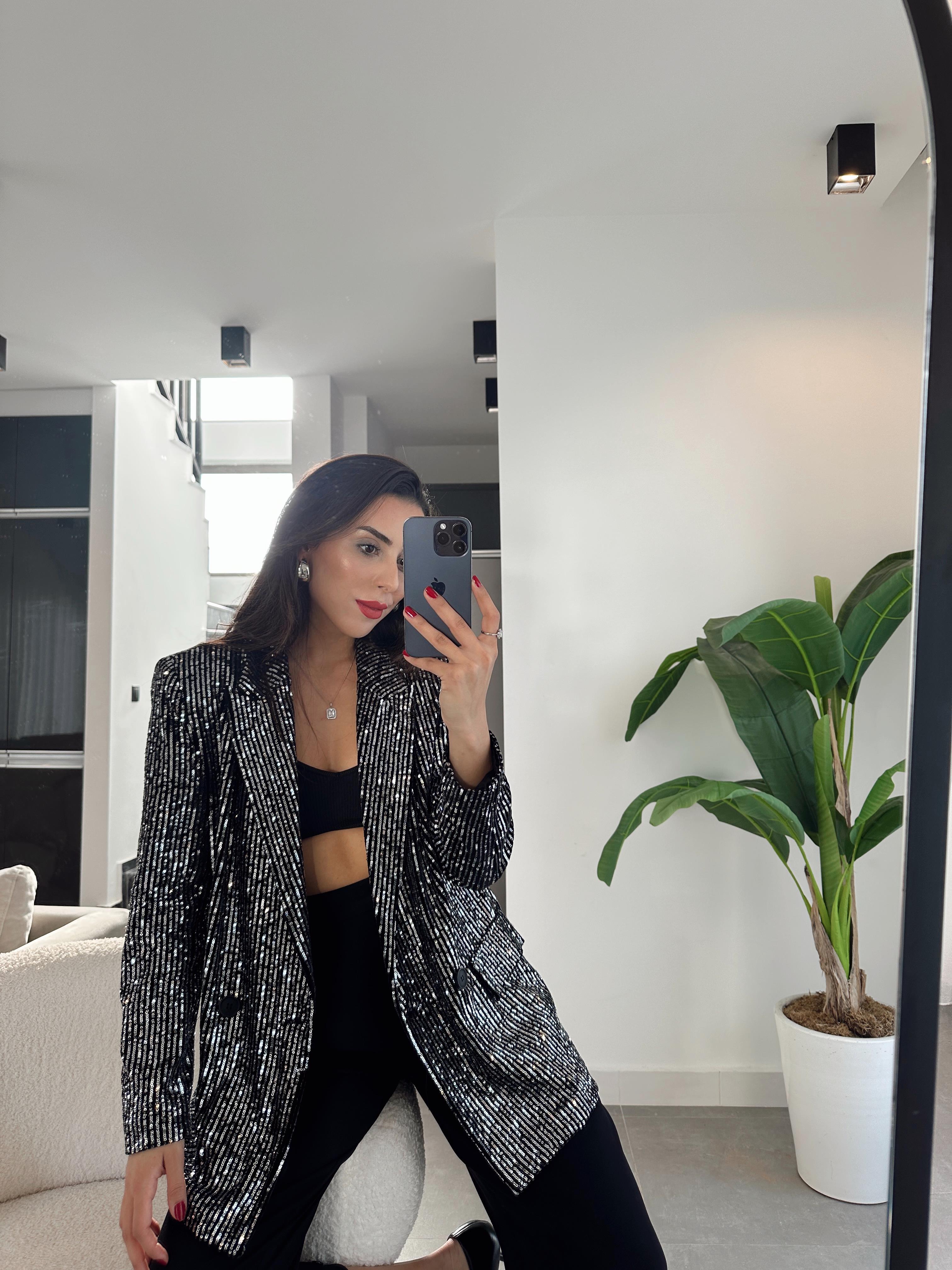 Siyah Pullu Blazer Ceket