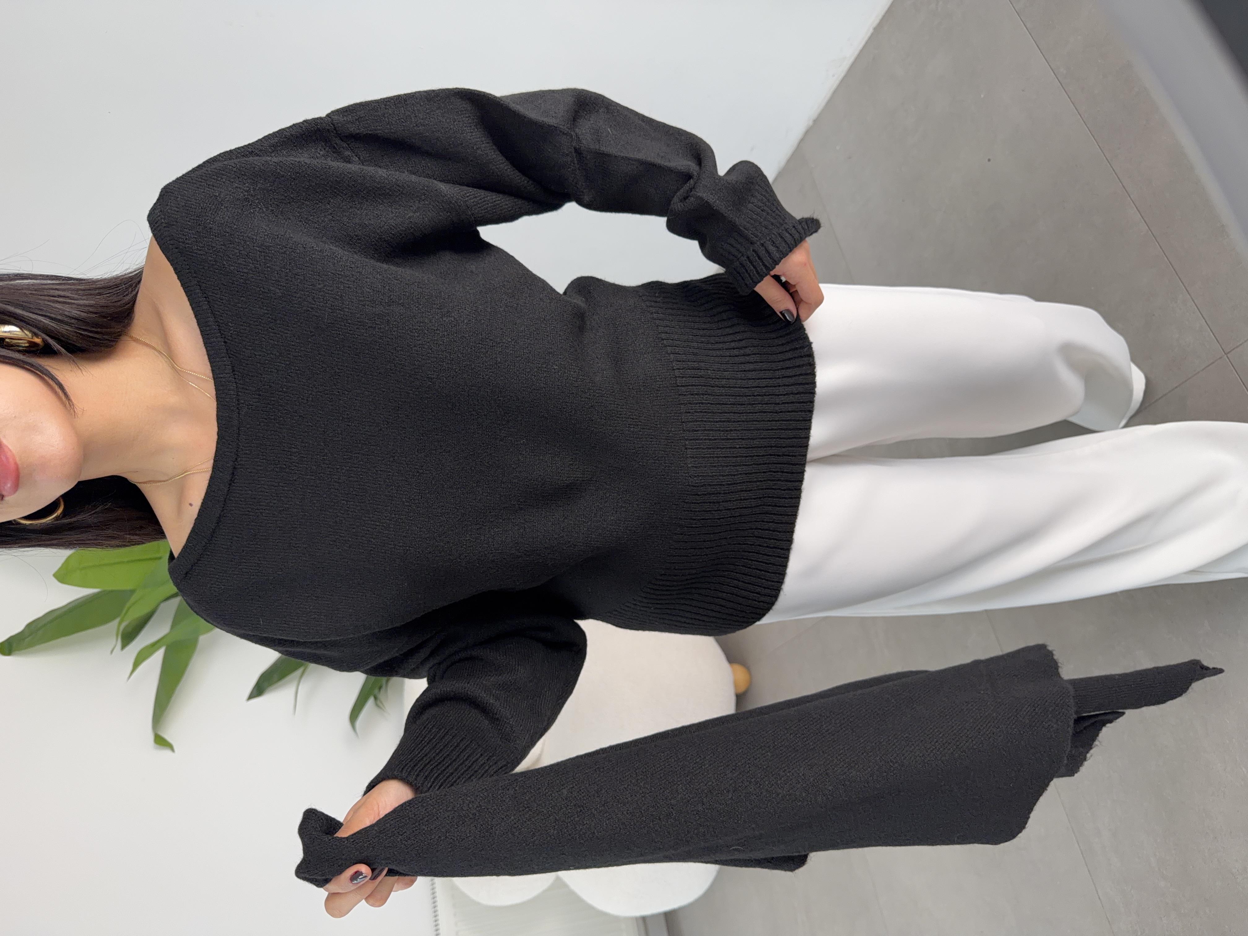 Siyah Şal Detaylı Triko Kazak