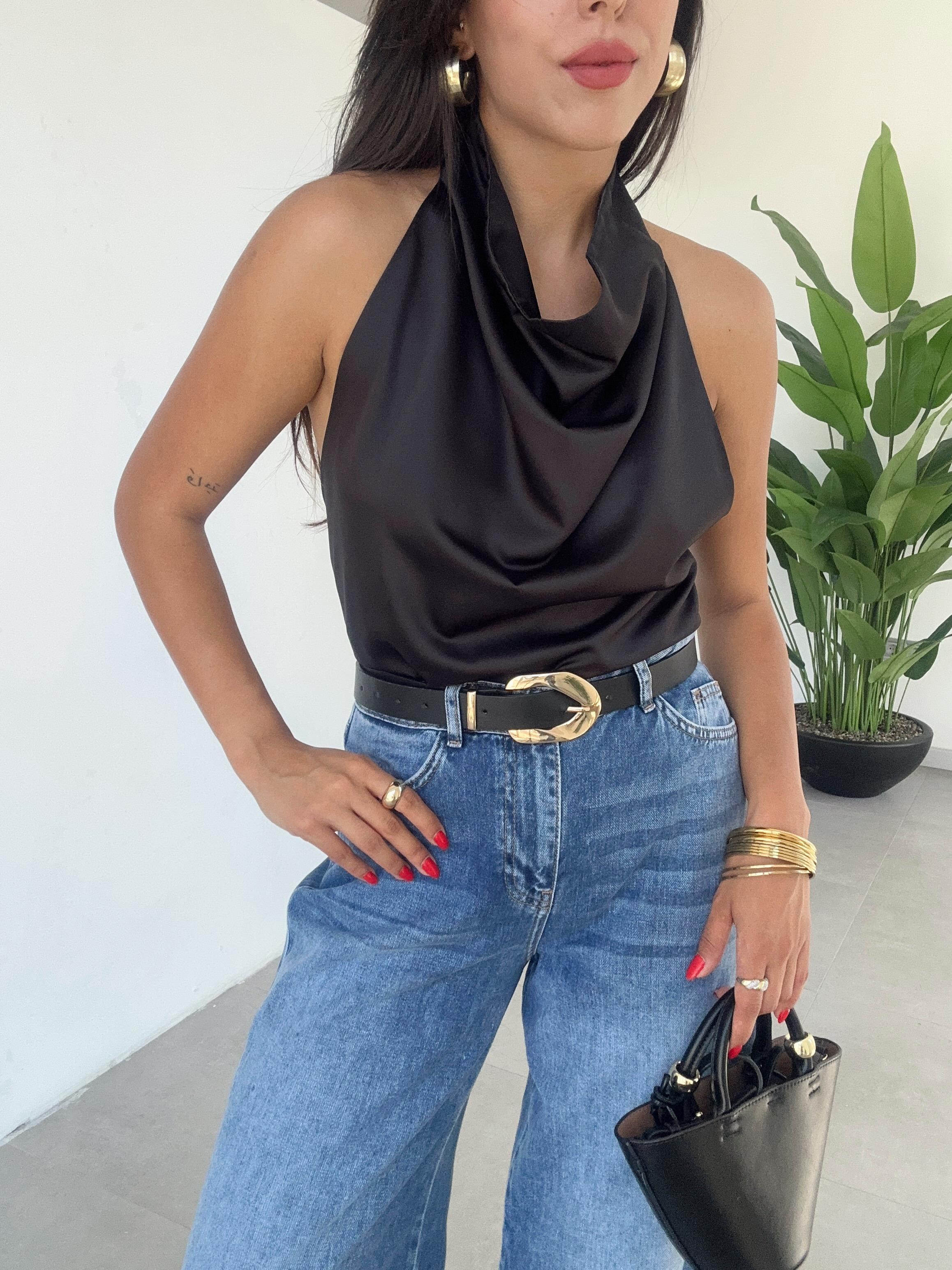 Siyah Sırtı Açık Saten Bluz